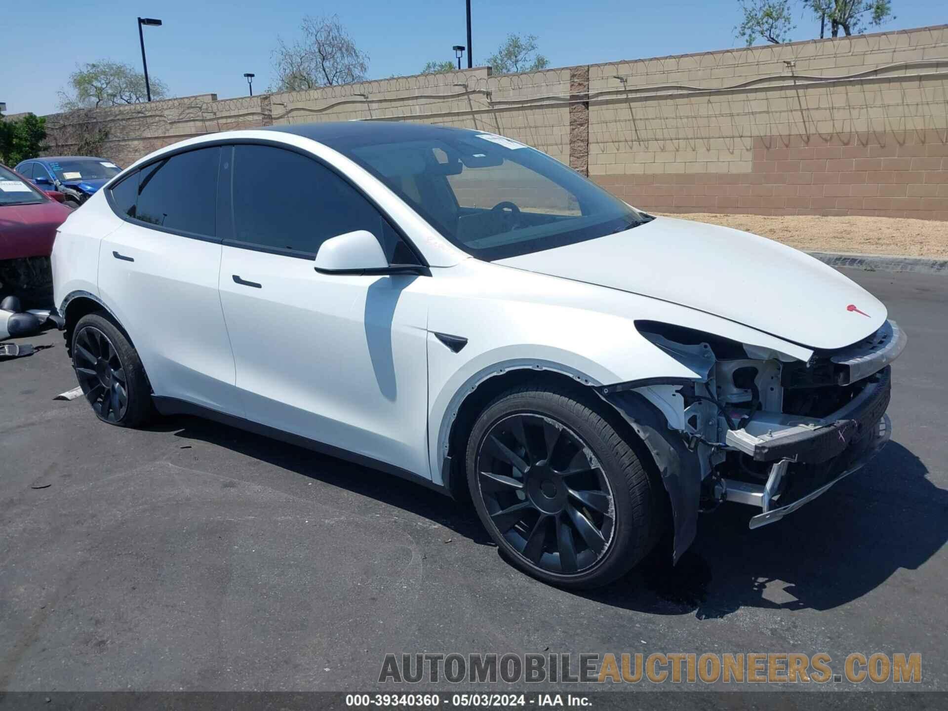 5YJYGAEE4MF218443 TESLA MODEL Y 2021