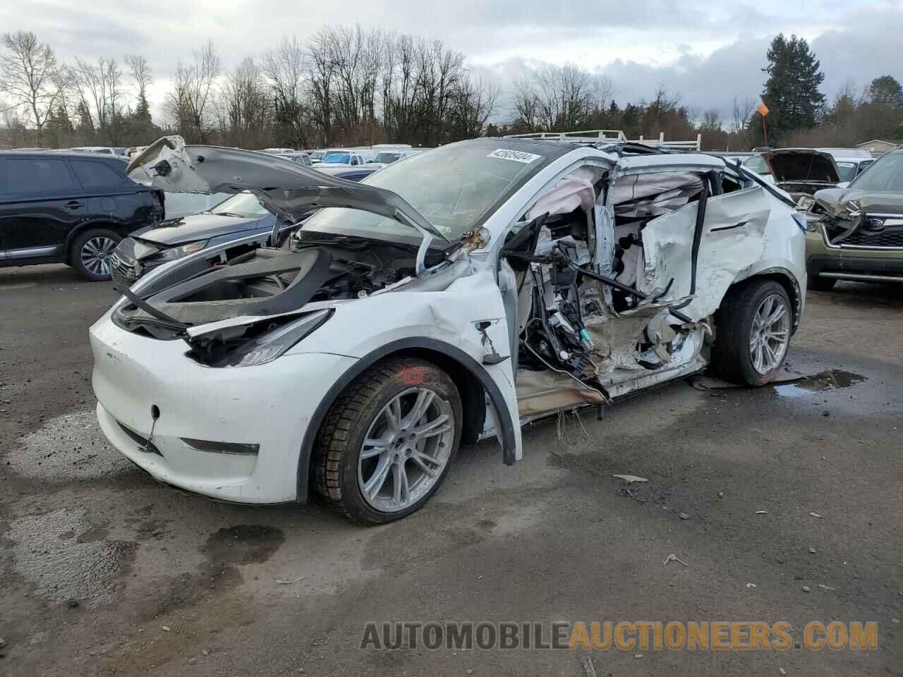 5YJYGAEE4MF237140 TESLA MODEL Y 2021