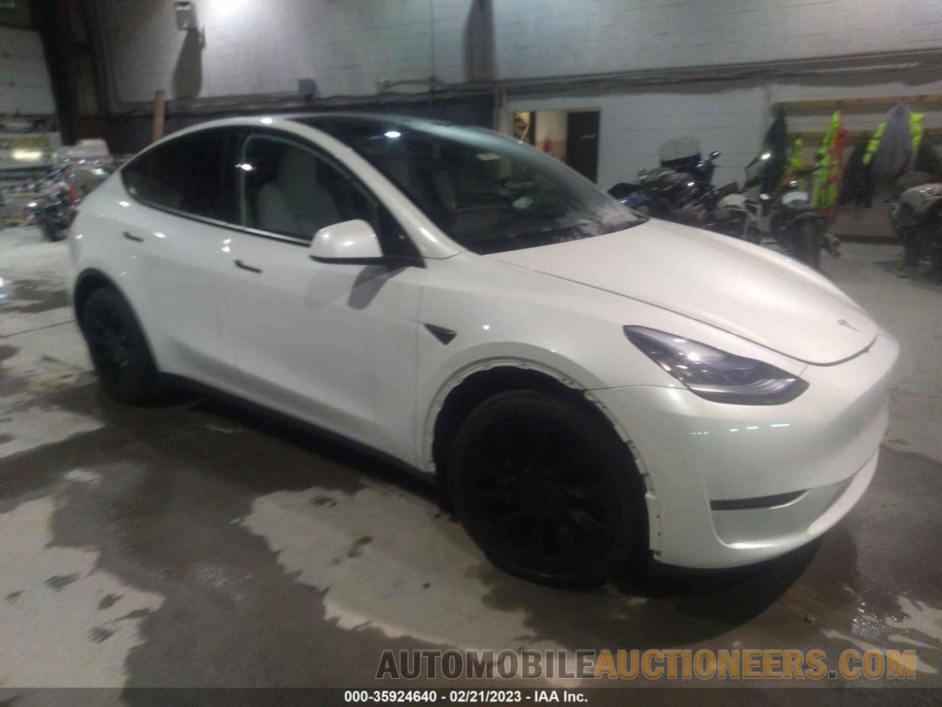 5YJYGAEE4MF252222 TESLA MODEL Y 2021