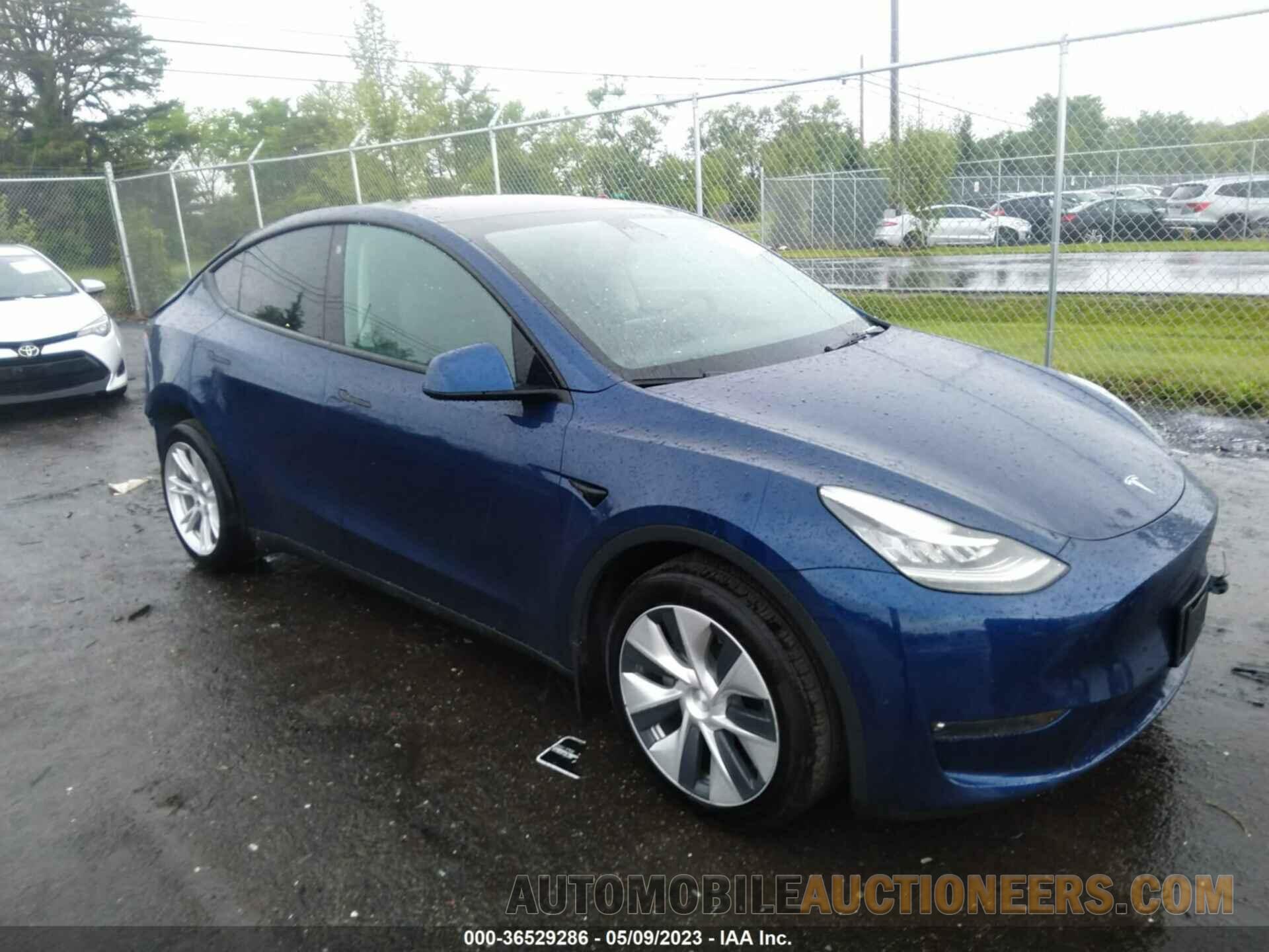 5YJYGAEE4MF299119 TESLA MODEL Y 2021