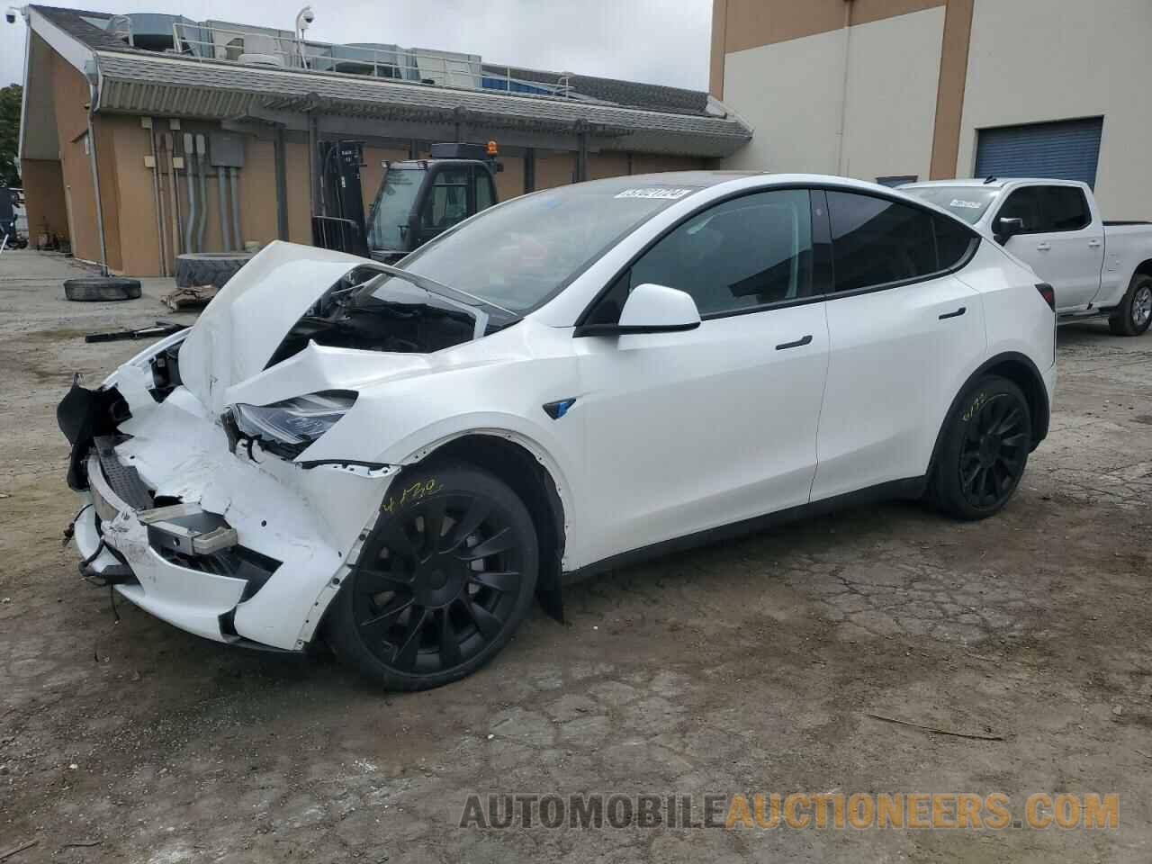 5YJYGAEE5MF217723 TESLA MODEL Y 2021