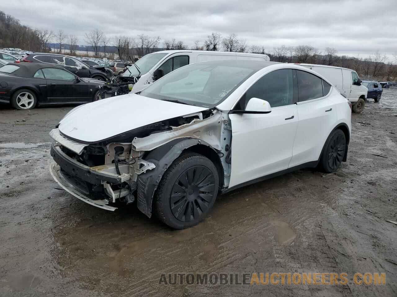 5YJYGAEE5MF259163 TESLA MODEL Y 2021