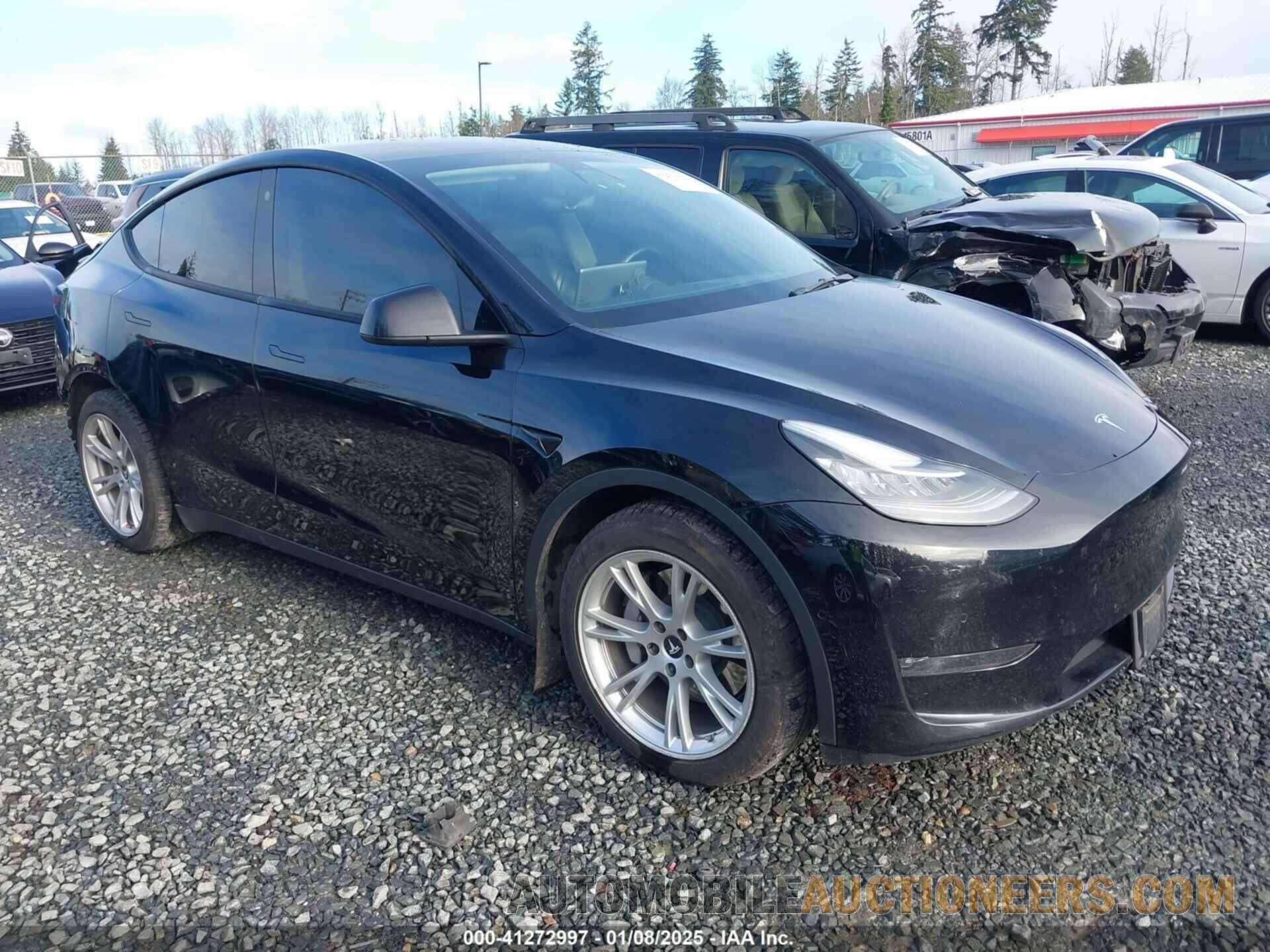 5YJYGAEE6MF200557 TESLA MODEL Y 2021