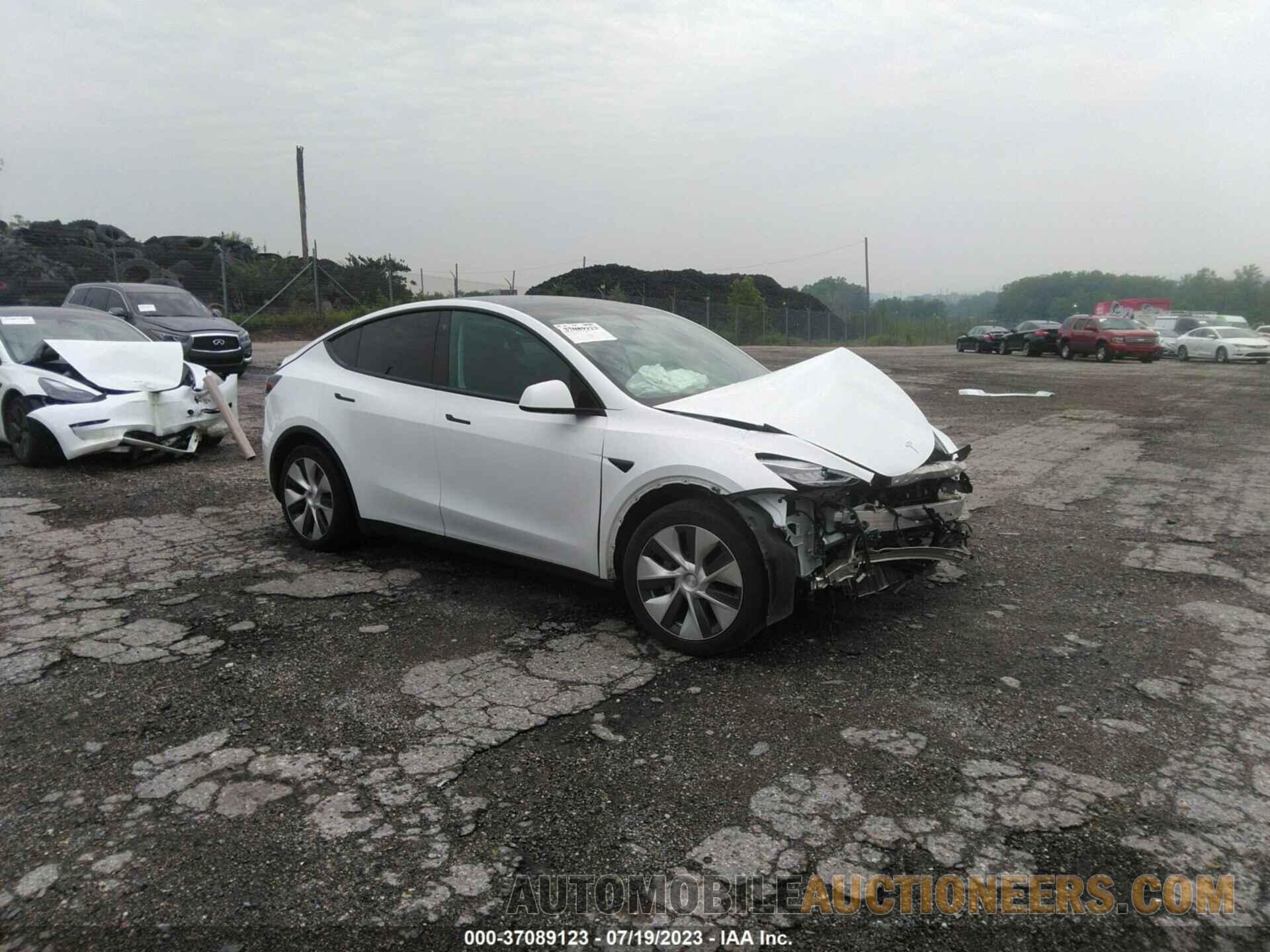 5YJYGAEE6MF230089 TESLA MODEL Y 2021