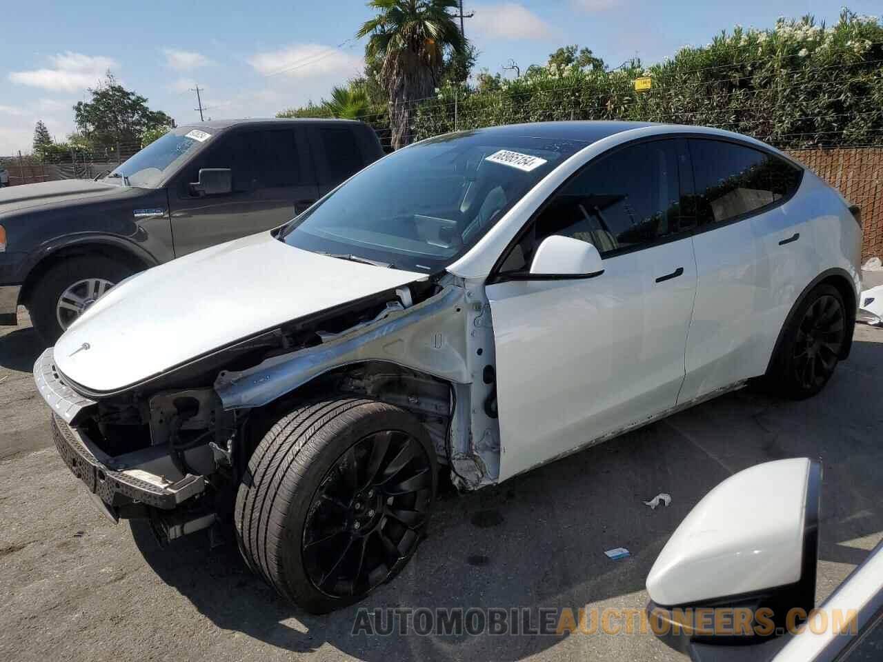 5YJYGAEE7MF214158 TESLA MODEL Y 2021