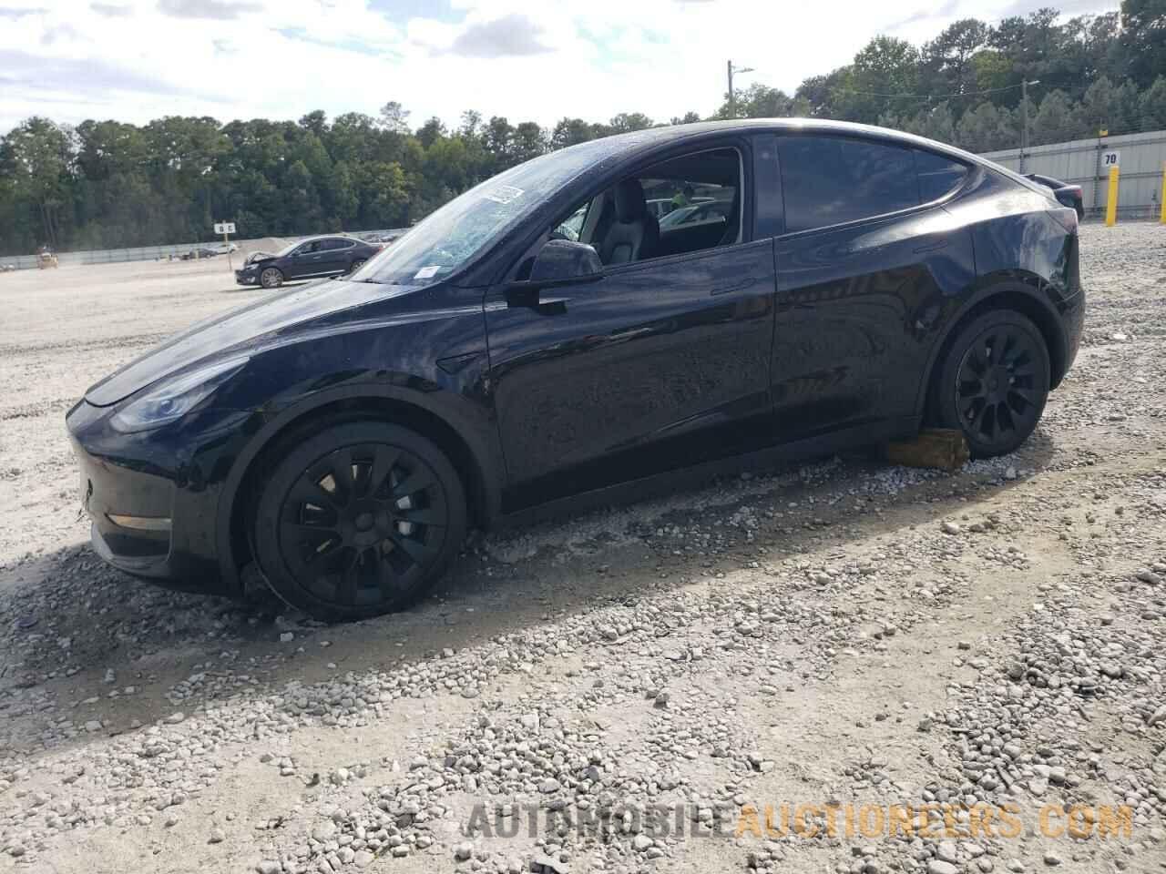 5YJYGAEE7MF260881 TESLA MODEL Y 2021