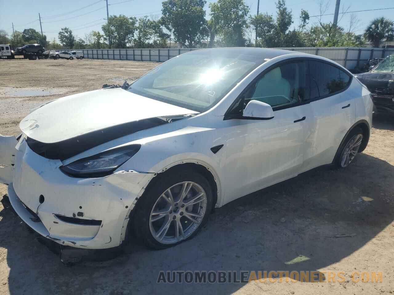 5YJYGAEE9MF134568 TESLA MODEL Y 2021