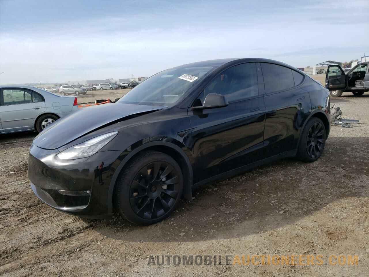 5YJYGAEE9MF137910 TESLA MODEL Y 2021