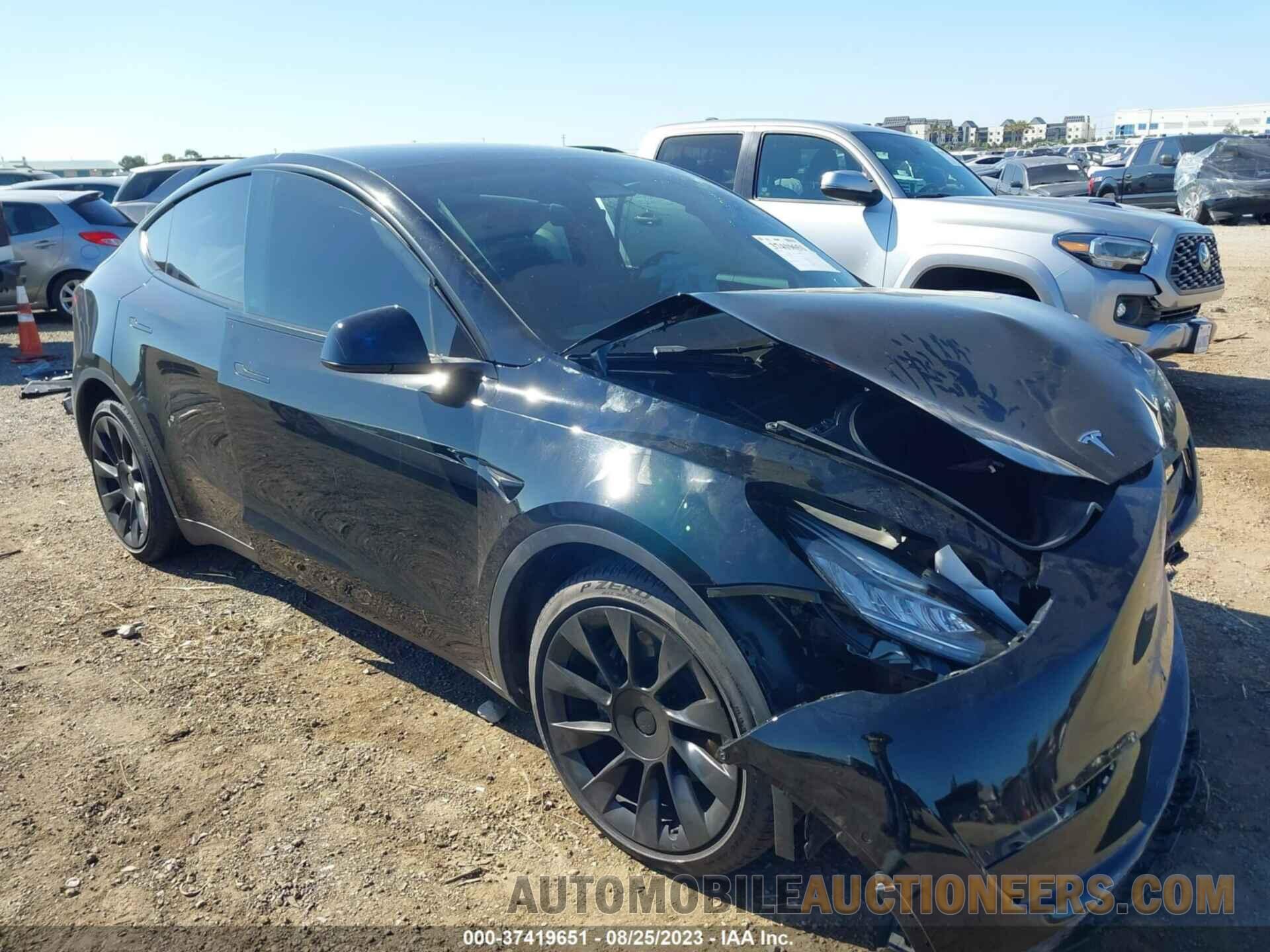 5YJYGAEE9MF272157 TESLA MODEL Y 2021