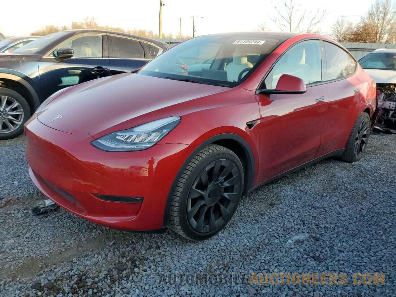 5YJYGAEEXMF136832 TESLA MODEL Y 2021