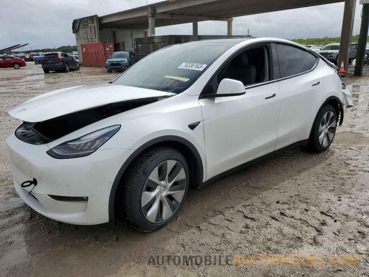 5YJYGAEEXMF145658 TESLA MODEL Y 2021