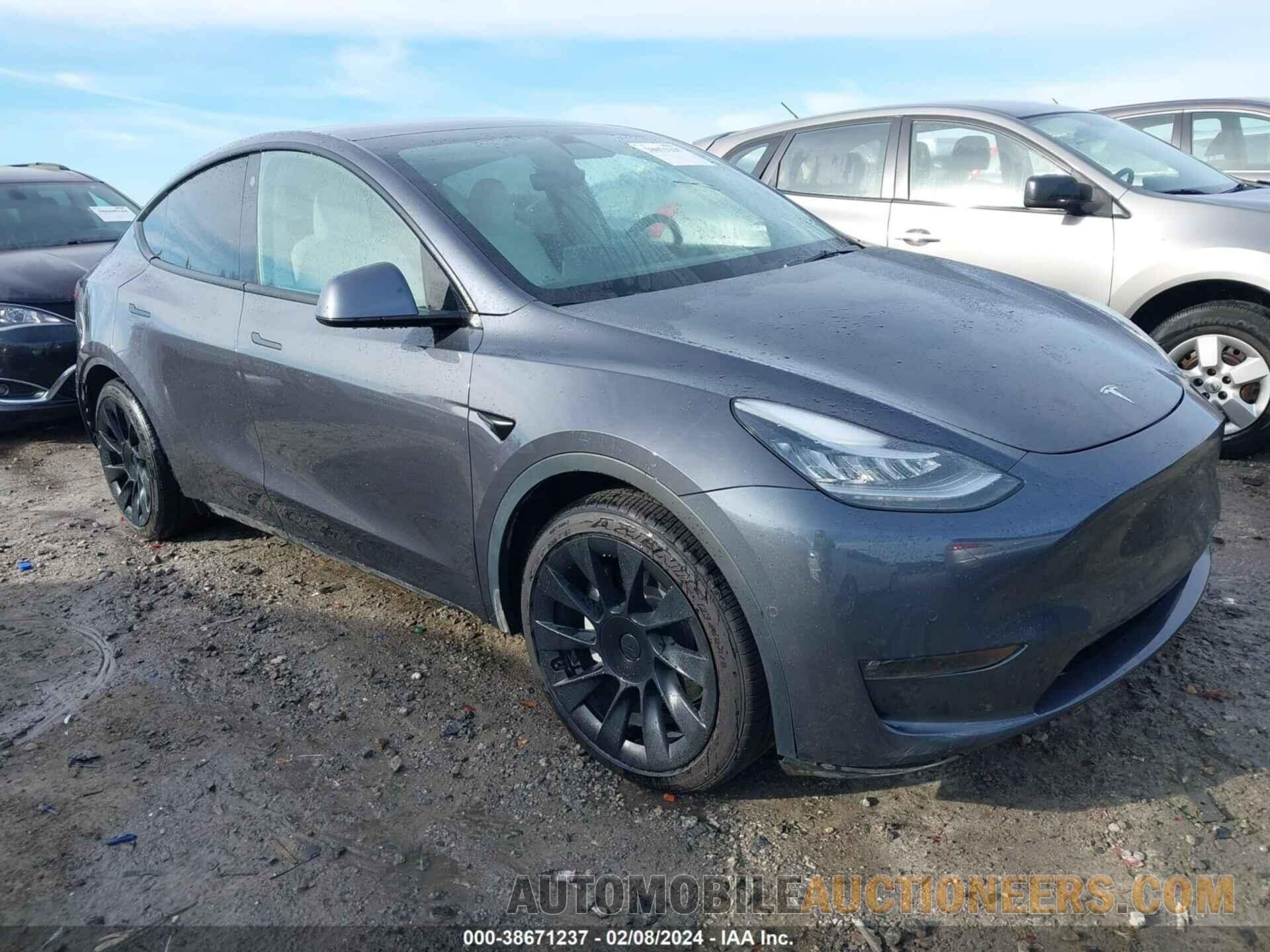 5YJYGAEEXMF183598 TESLA MODEL Y 2021