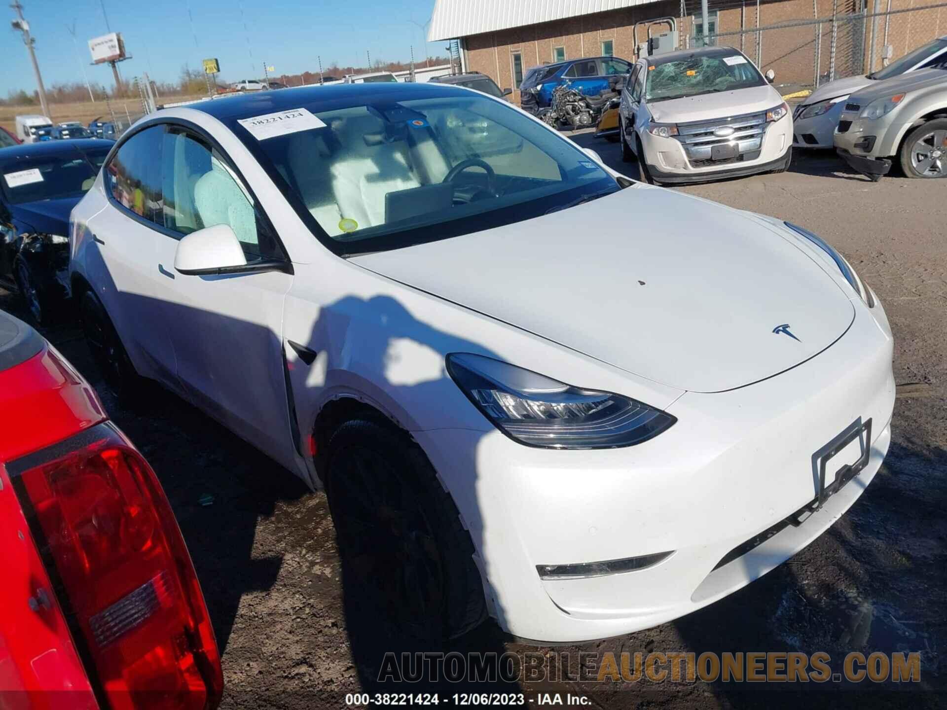 5YJYGAEEXMF186923 TESLA MODEL Y 2021