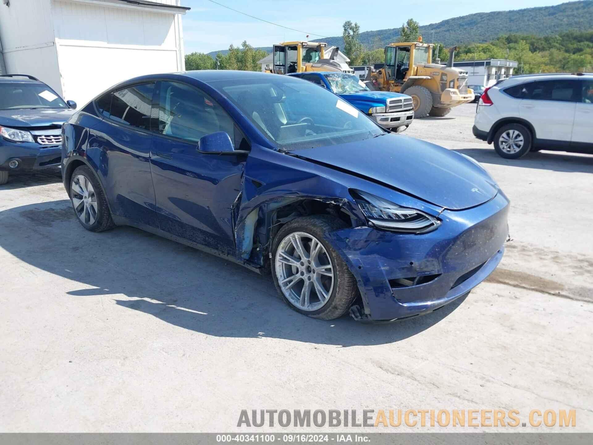 5YJYGAEEXMF259692 TESLA MODEL Y 2021