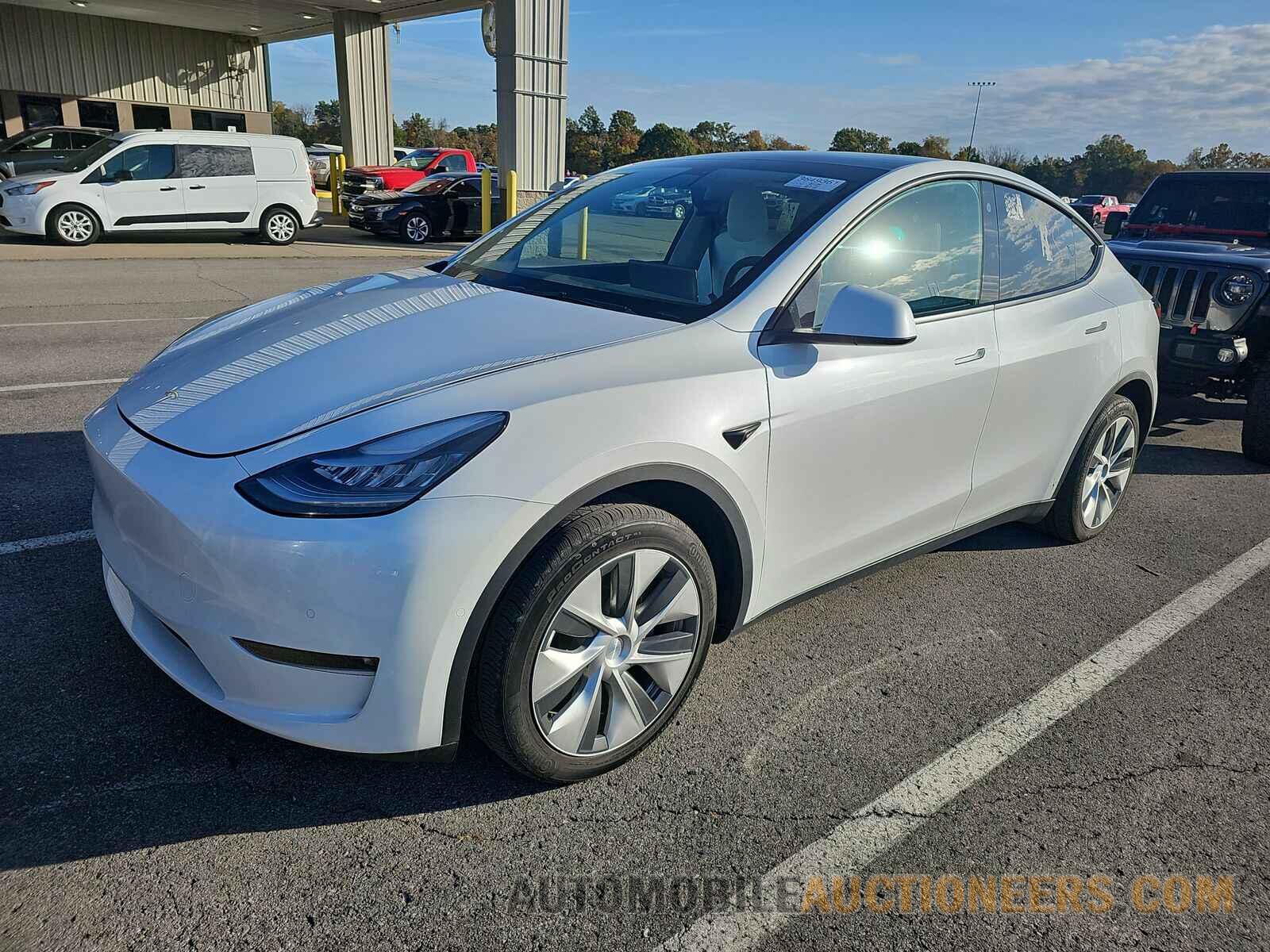 5YJYGDED0MF122057 Tesla Mo 2021