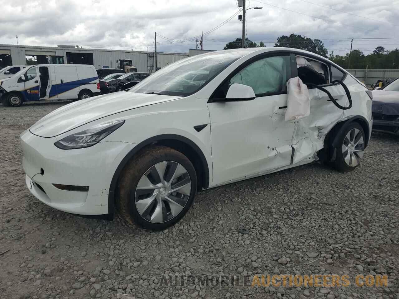 5YJYGDED1MF110614 TESLA MODEL Y 2021