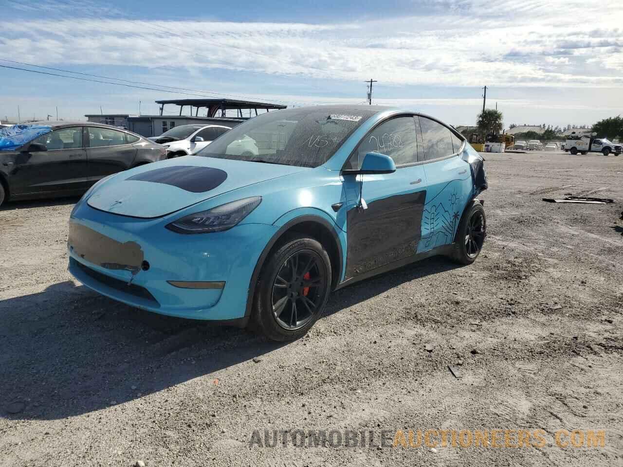 5YJYGDED2MF107768 TESLA MODEL Y 2021