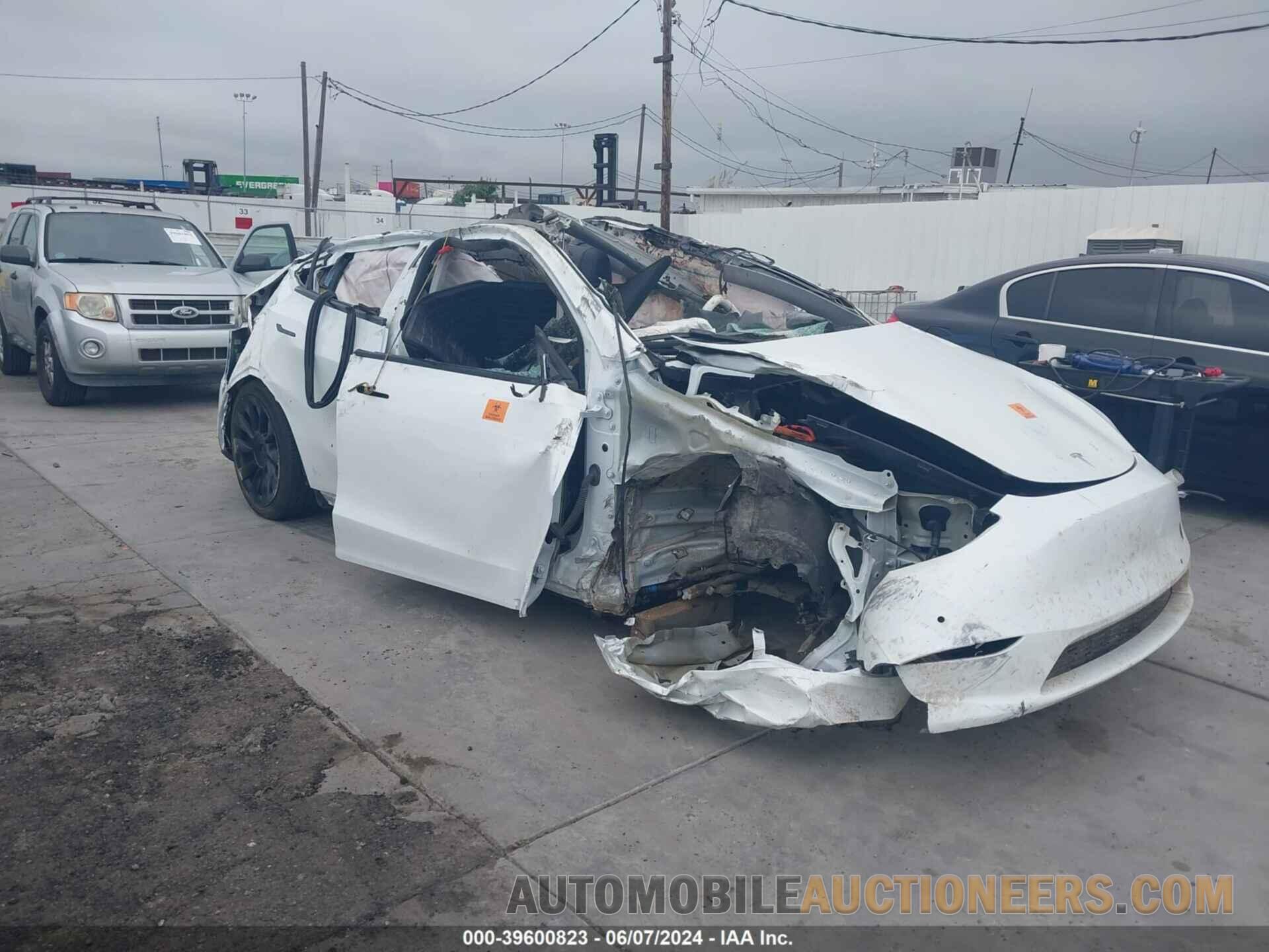 5YJYGDED3MF107116 TESLA MODEL Y 2021