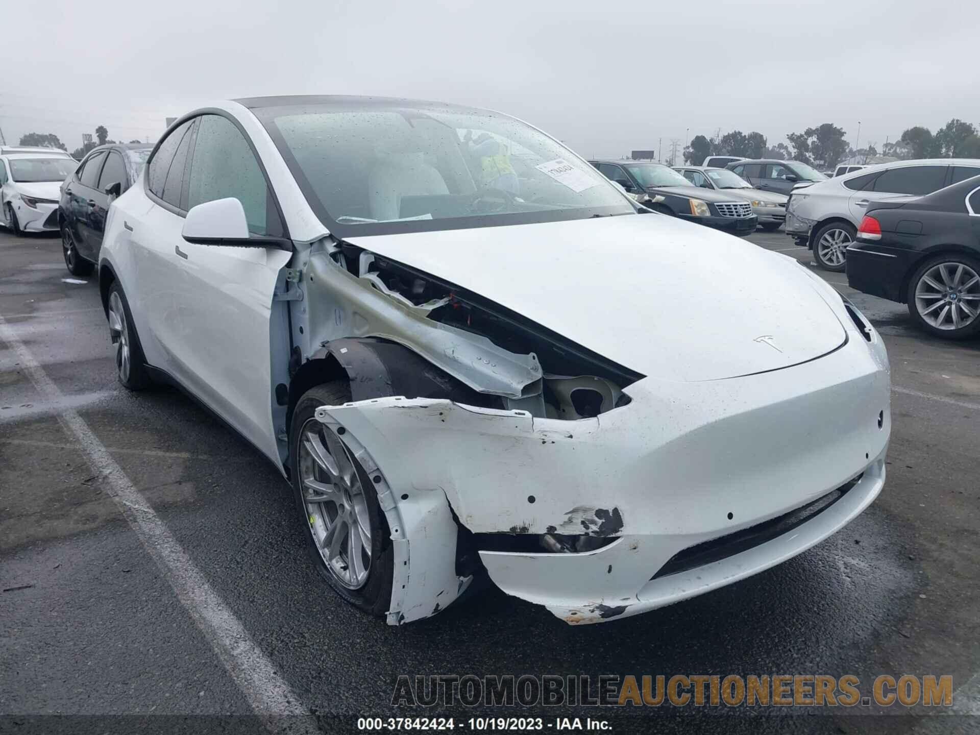 5YJYGDED3MF114468 TESLA MODEL Y 2021