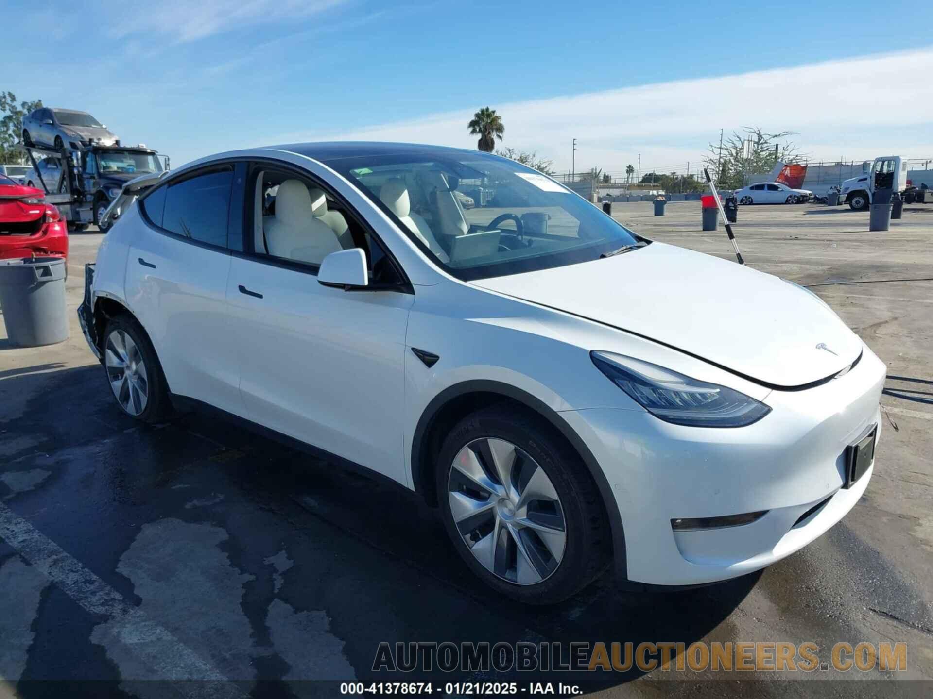 5YJYGDED4MF162982 TESLA MODEL Y 2021