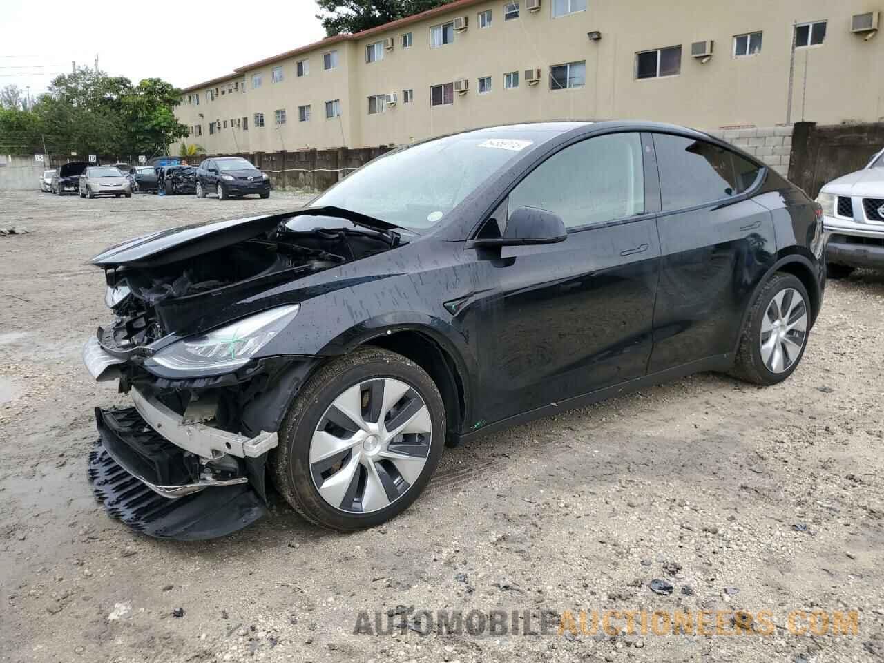 5YJYGDED5MF113998 TESLA MODEL Y 2021