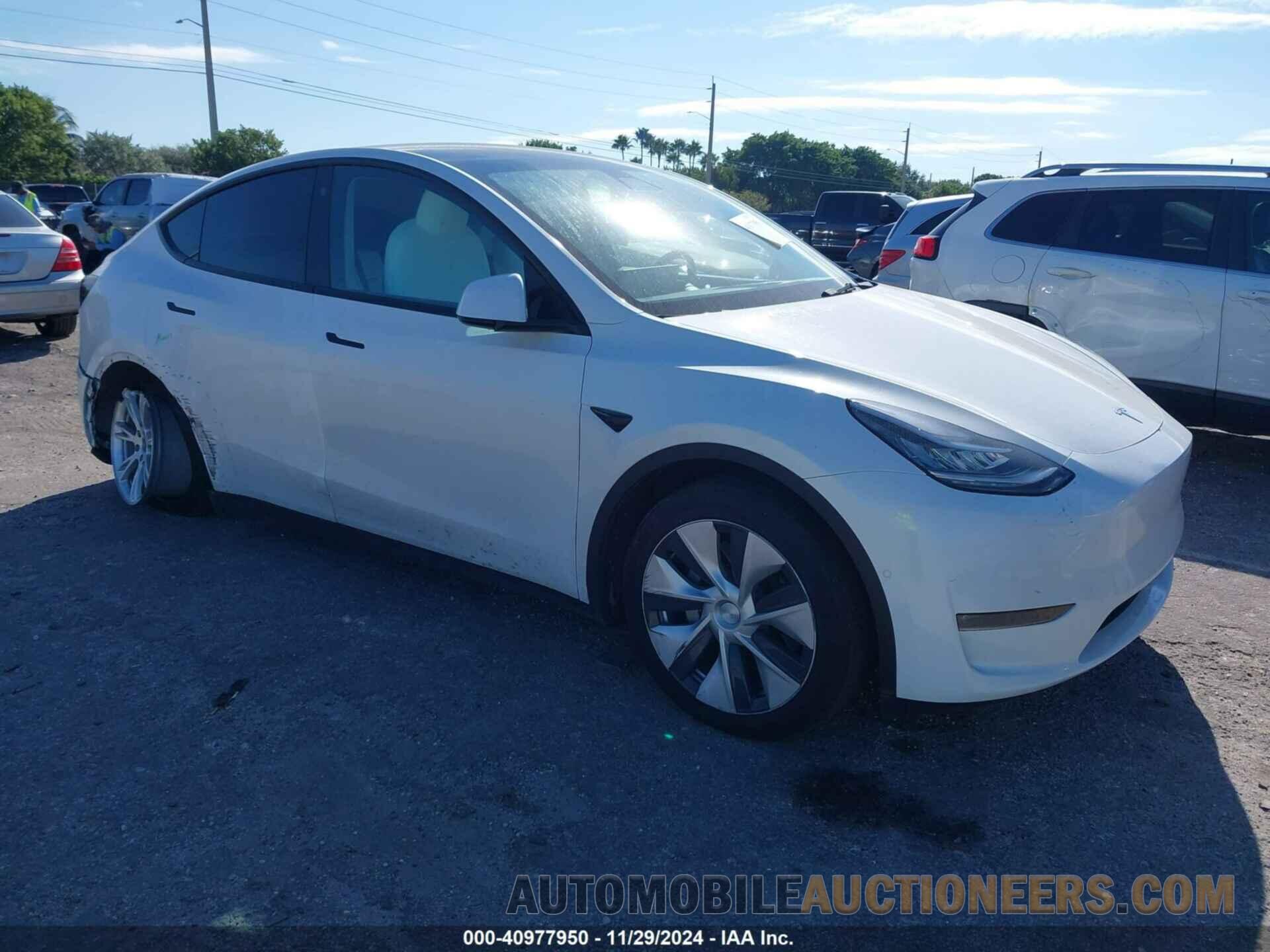 5YJYGDED5MF115203 TESLA MODEL Y 2021