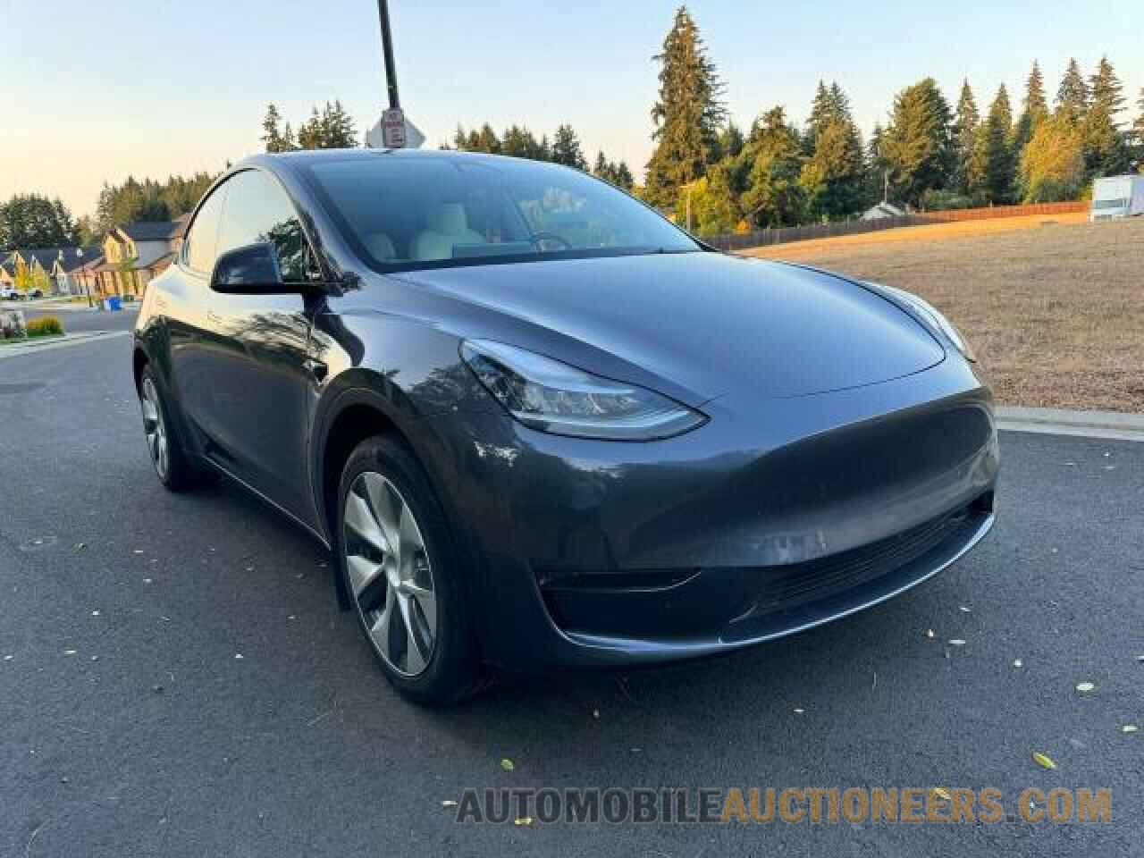 5YJYGDED6MF106087 TESLA MODEL Y 2021