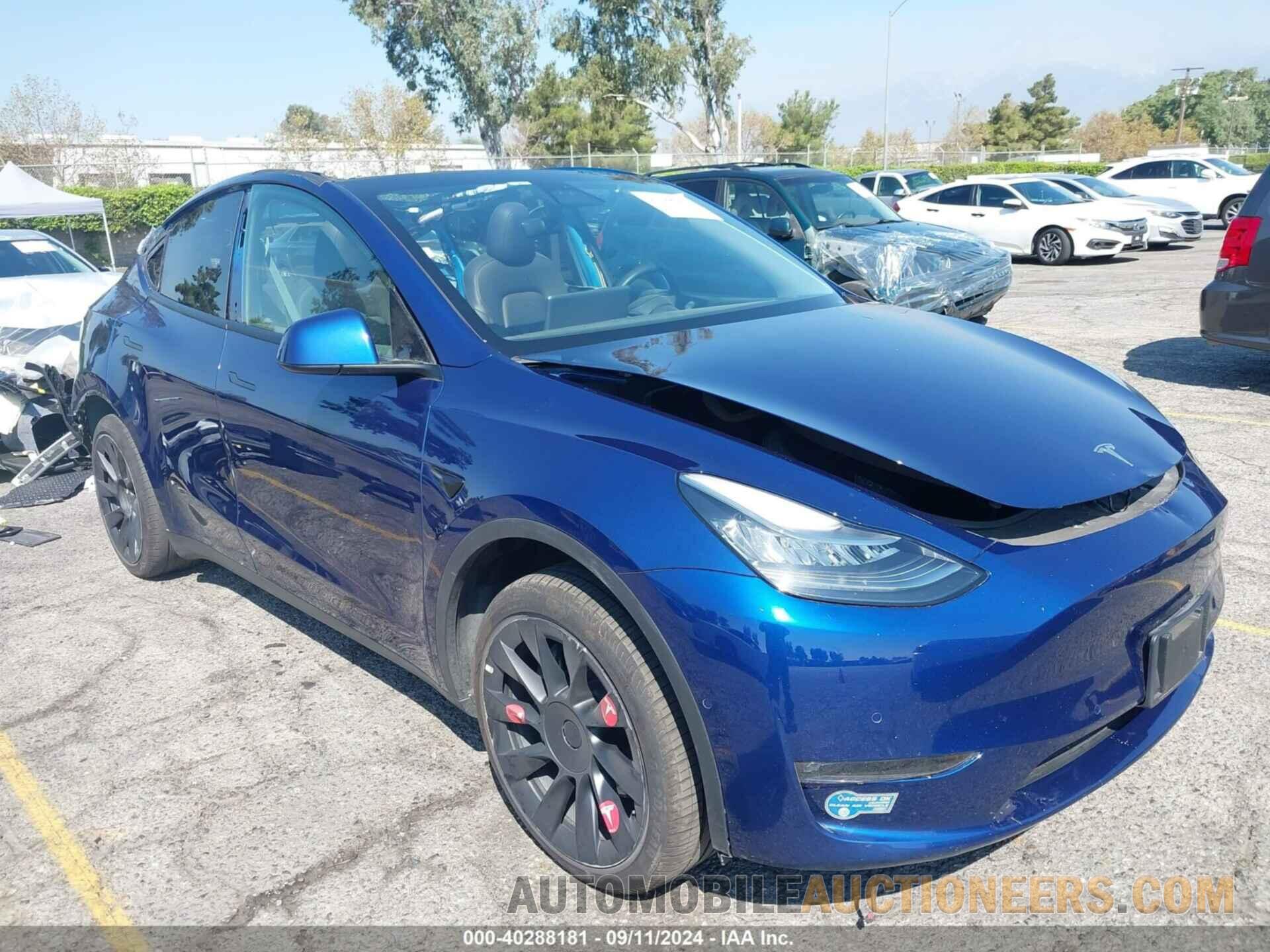 5YJYGDED7MF112903 TESLA MODEL Y 2021