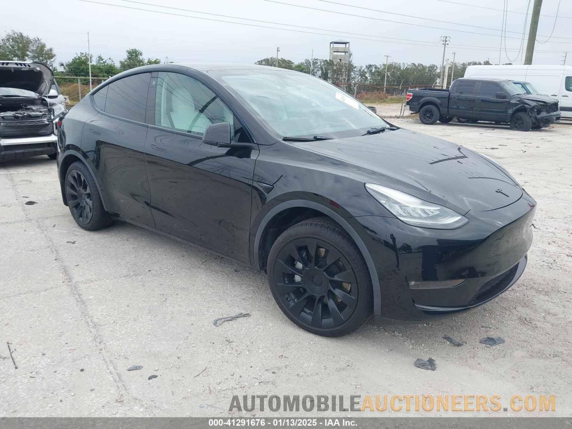 5YJYGDED8MF123246 TESLA MODEL Y 2021