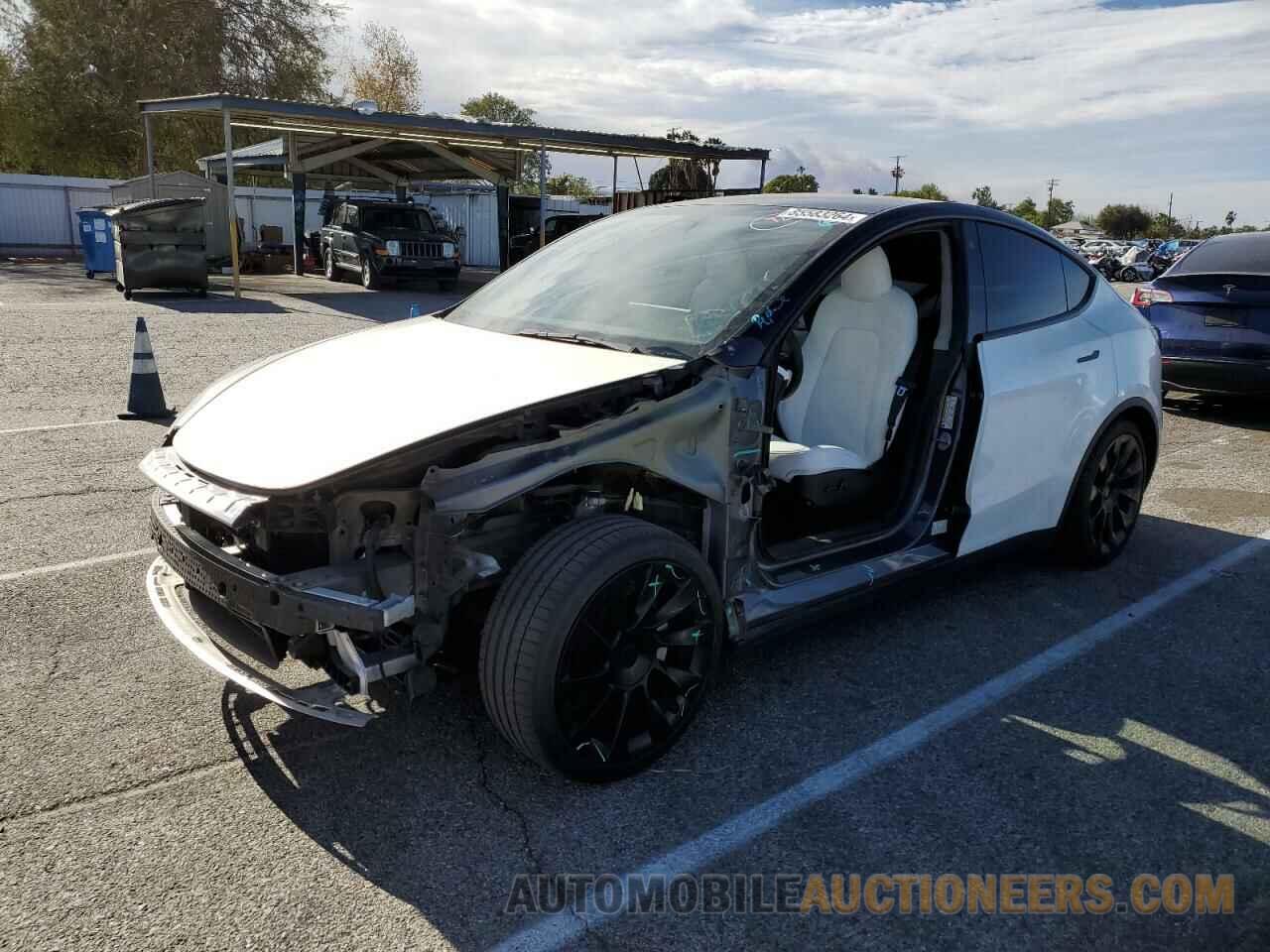 5YJYGDED8MF163004 TESLA MODEL Y 2021