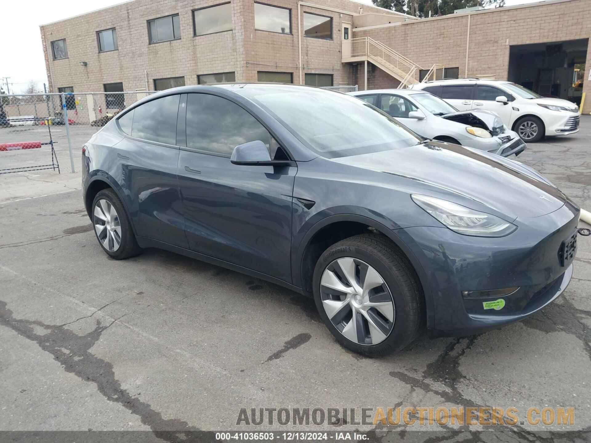 5YJYGDED9MF106102 TESLA MODEL Y 2021