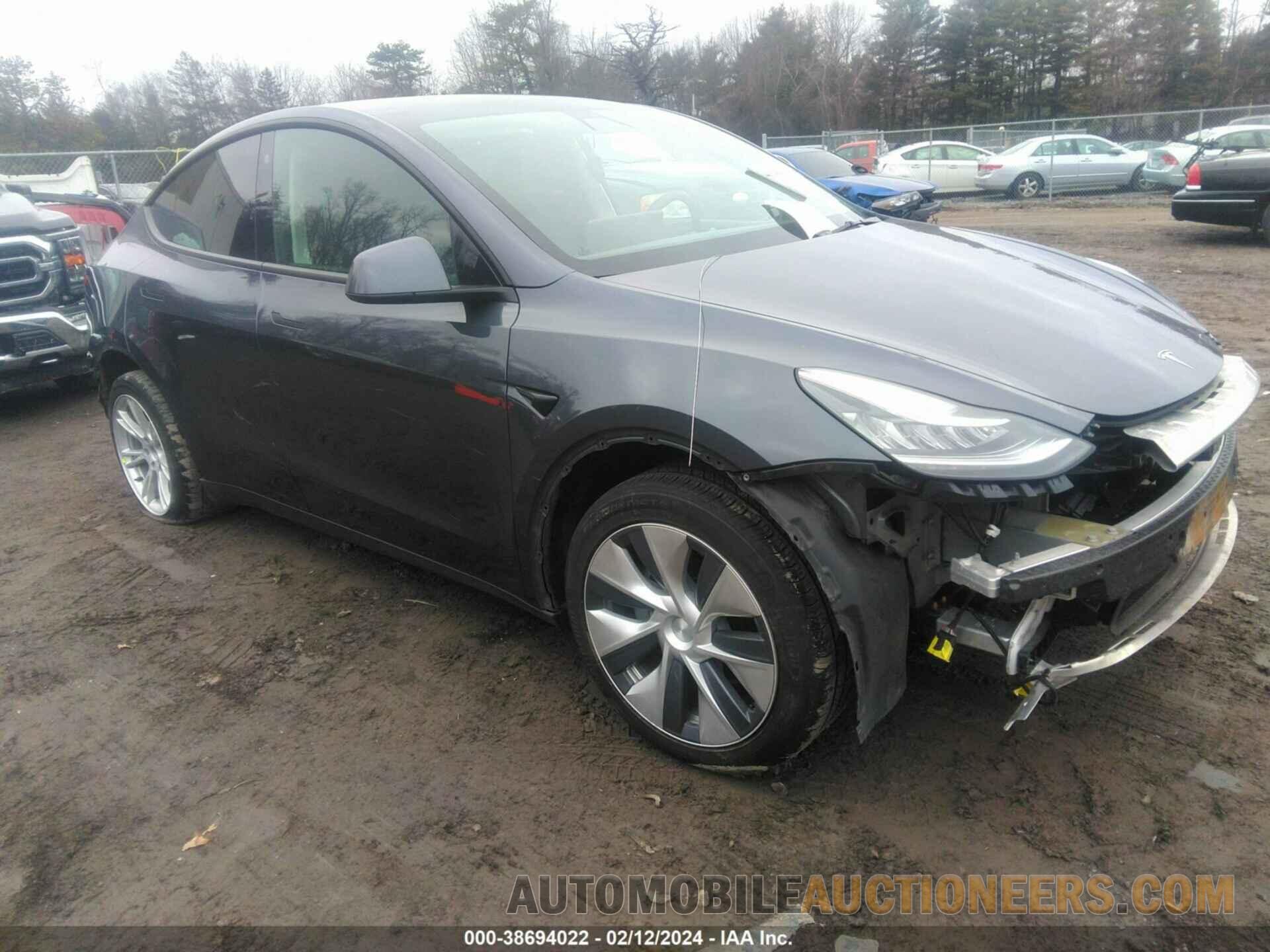 5YJYGDED9MF109405 TESLA MODEL Y 2021