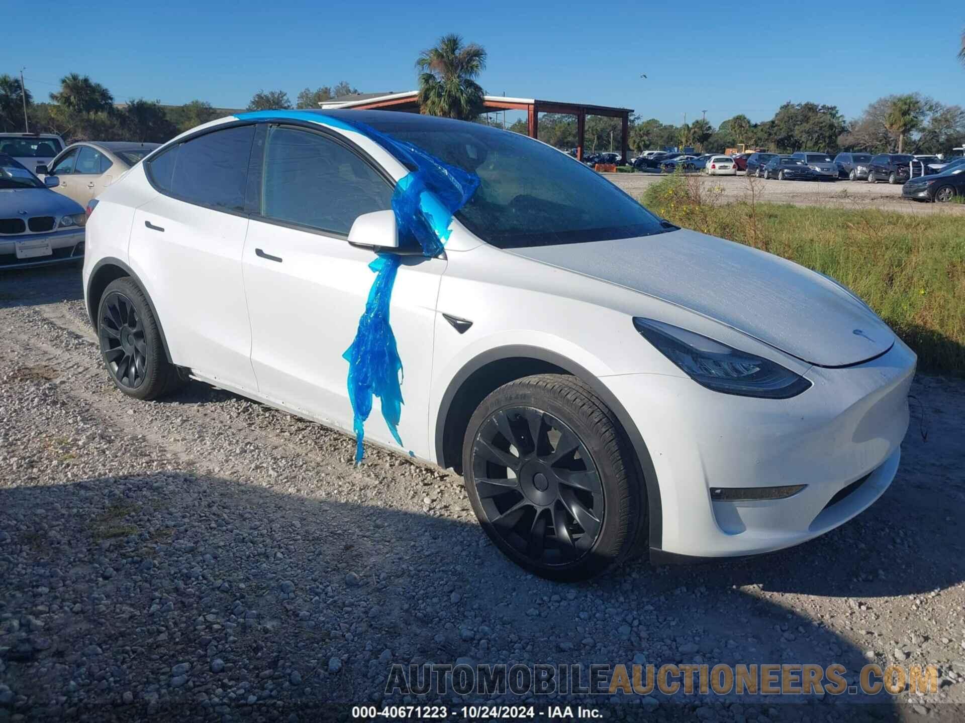 5YJYGDEDXMF110160 TESLA MODEL Y 2021