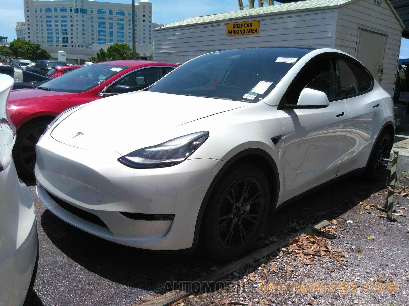 5YJYGDEE0LF026436 Tesla Mo 2020