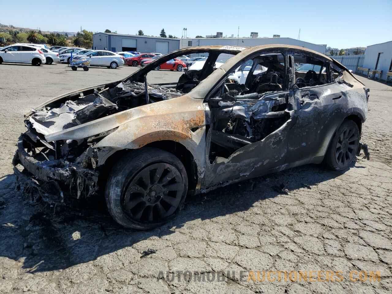 5YJYGDEE0MF079705 TESLA MODEL Y 2021