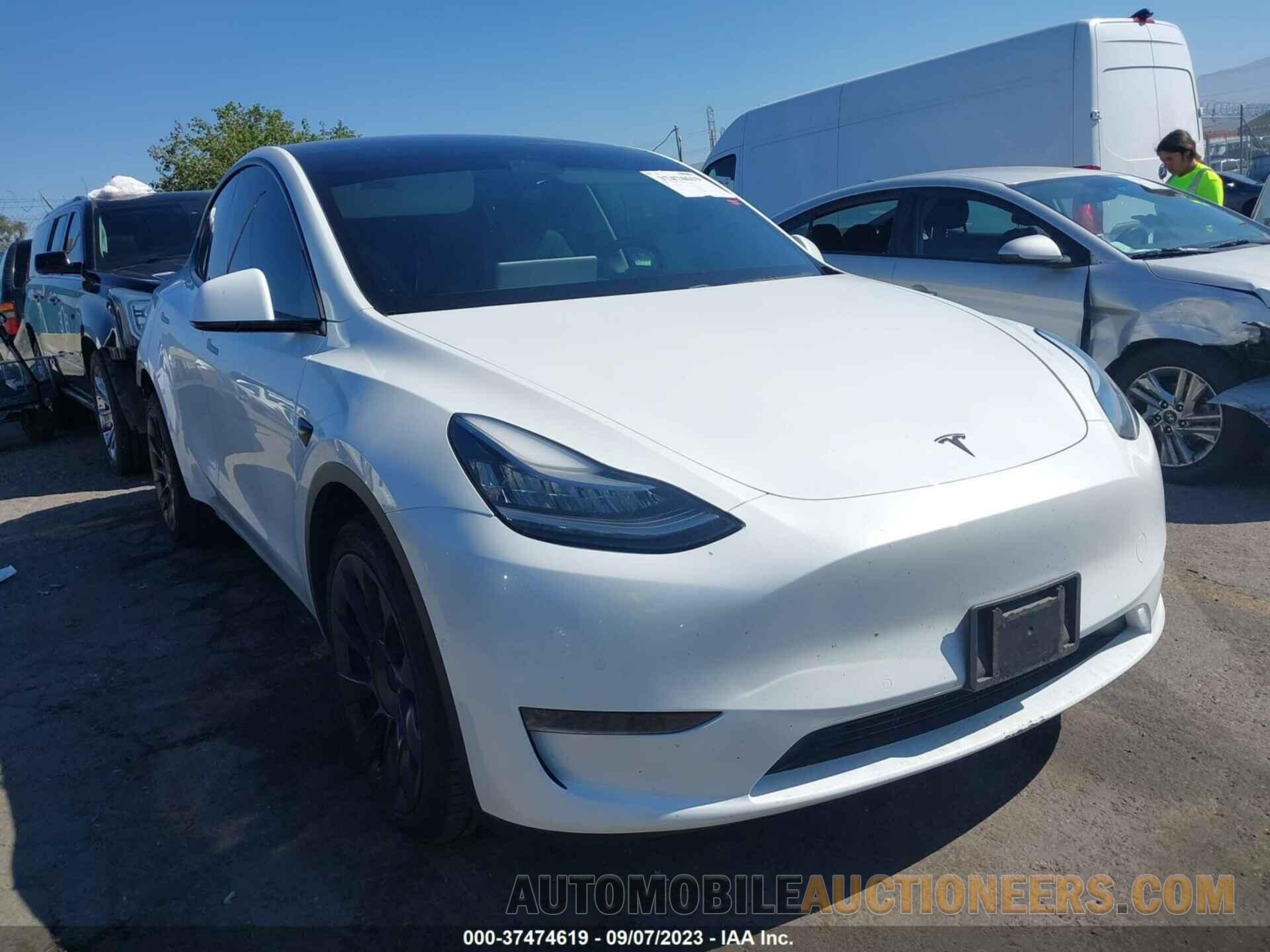 5YJYGDEE0MF079722 TESLA MODEL Y 2021