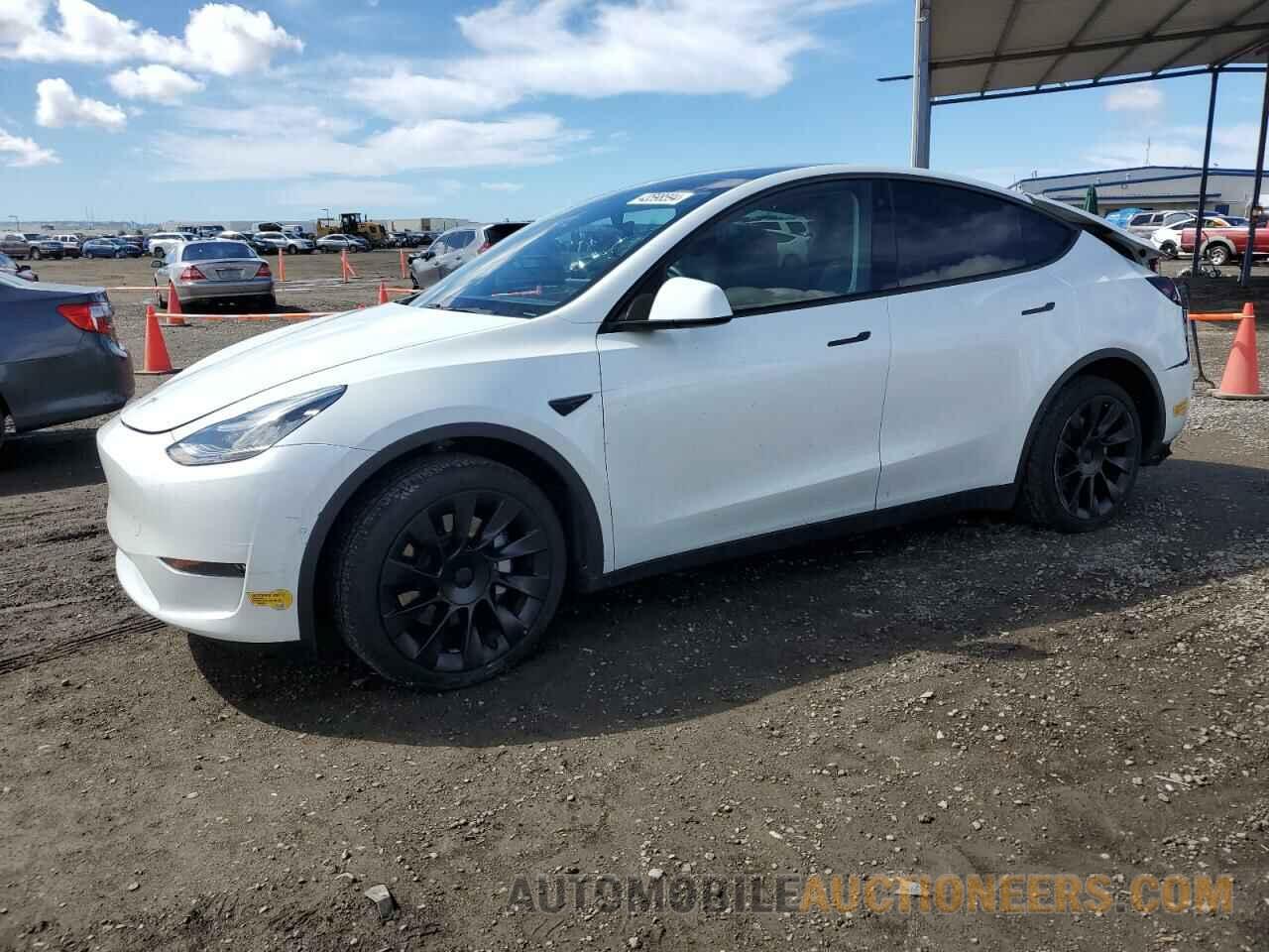 5YJYGDEE0MF080661 TESLA MODEL Y 2021