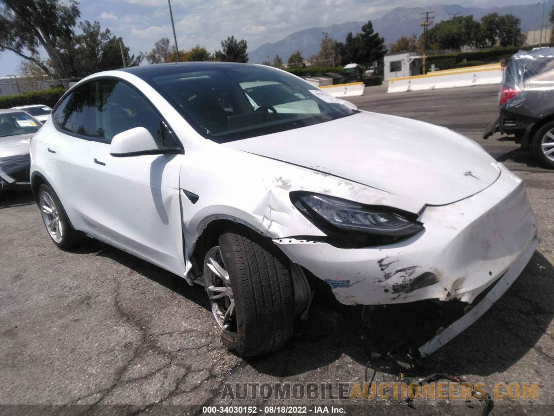 5YJYGDEE0MF082488 TESLA MODEL Y 2021