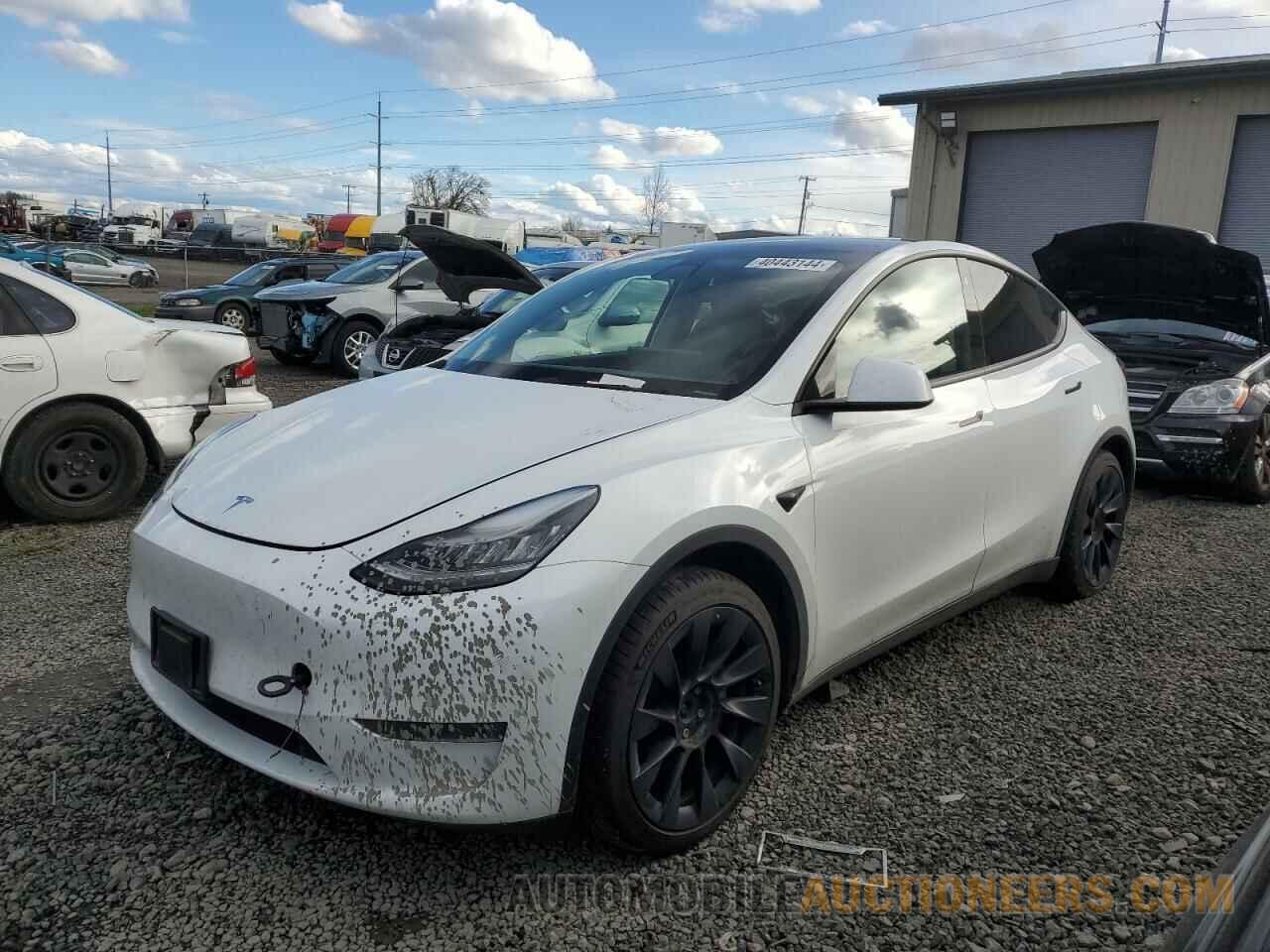 5YJYGDEE0MF084483 TESLA MODEL Y 2021