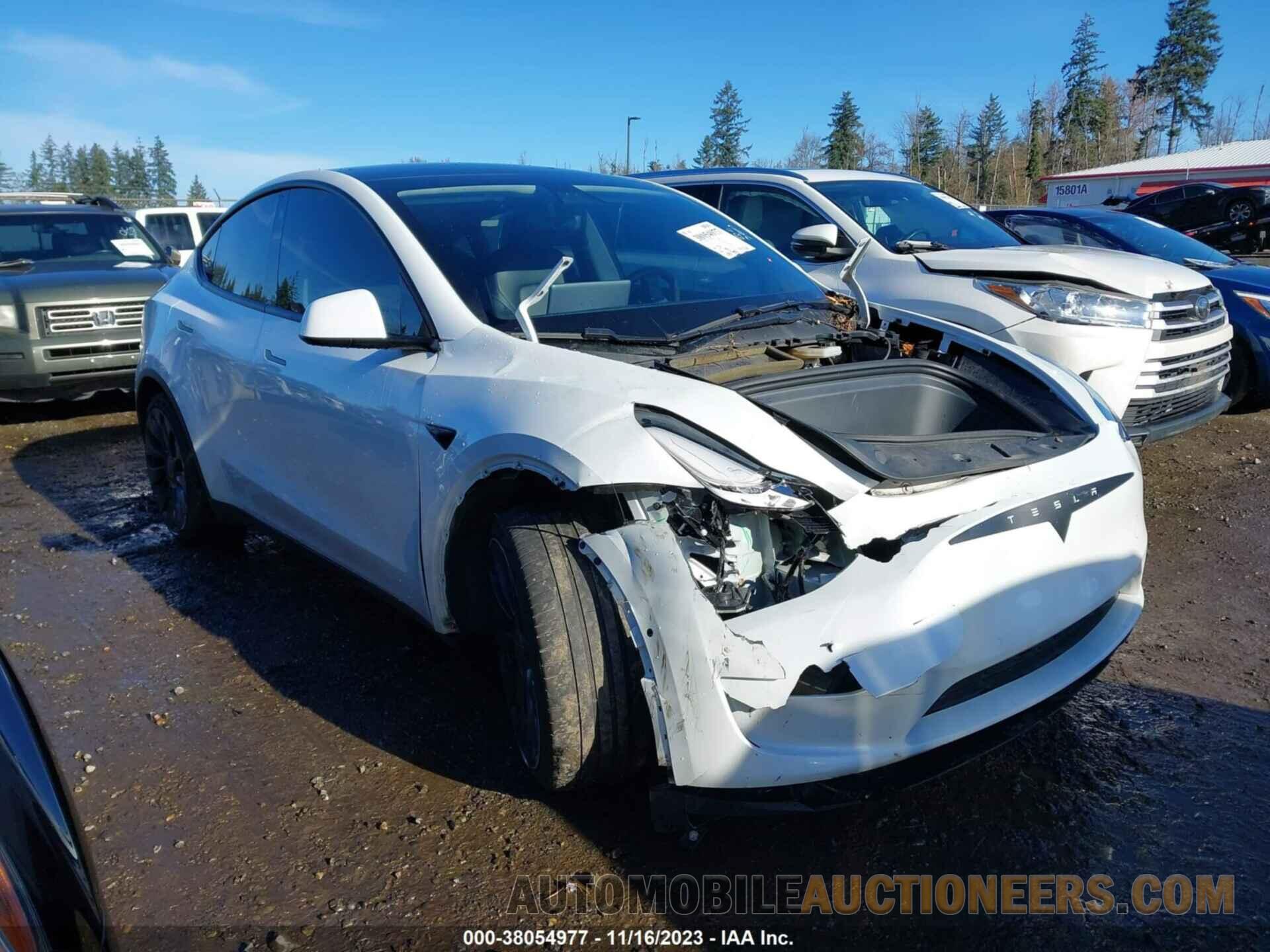 5YJYGDEE0MF087805 TESLA MODEL Y 2021