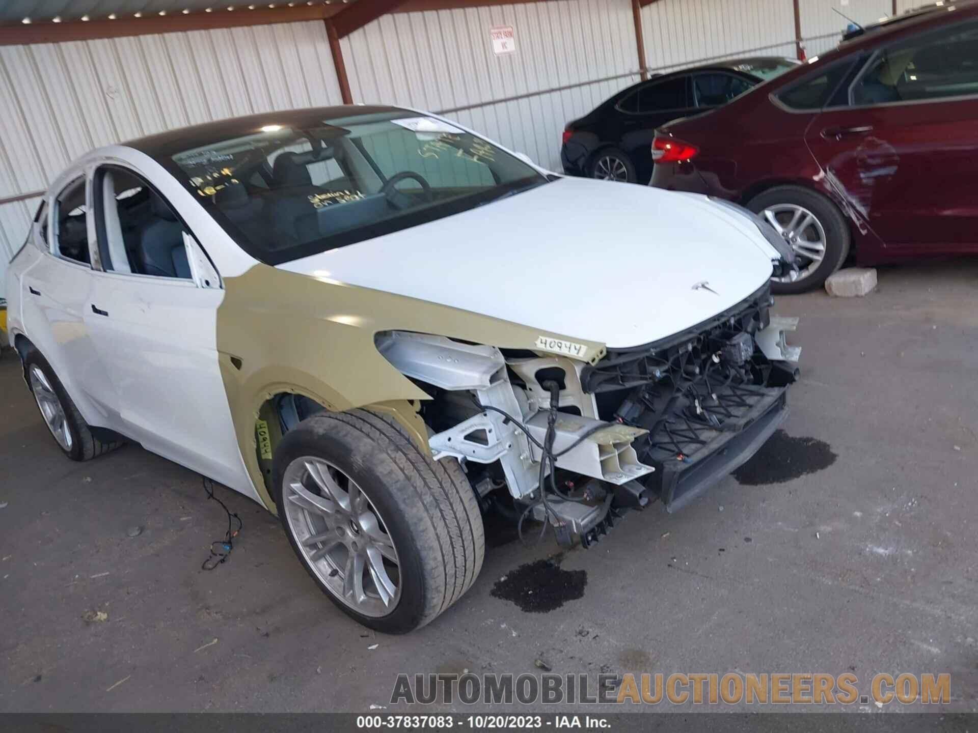 5YJYGDEE0MF094348 TESLA MODEL Y 2021