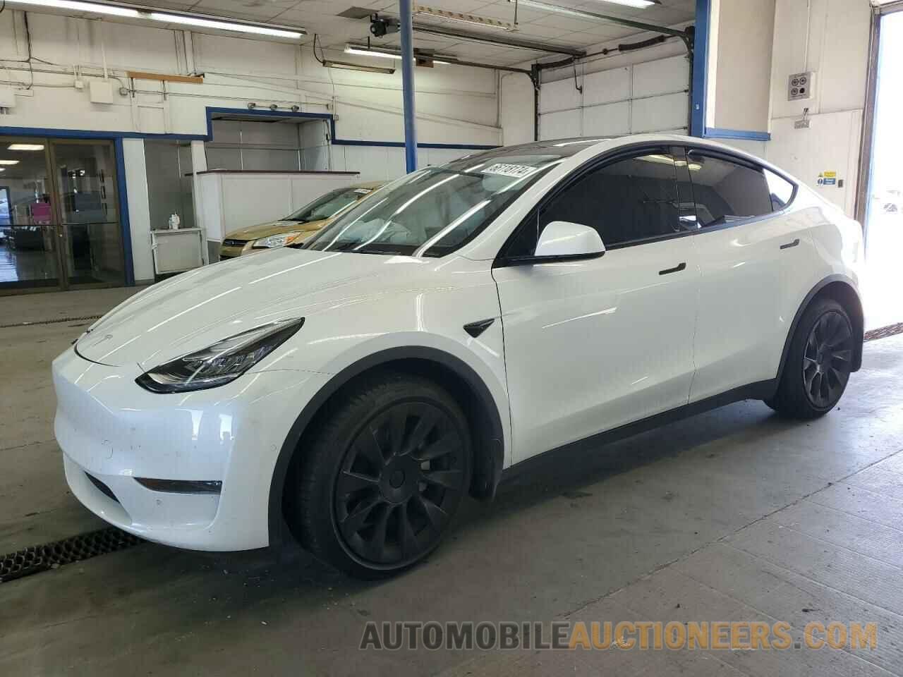 5YJYGDEE0MF102108 TESLA MODEL Y 2021