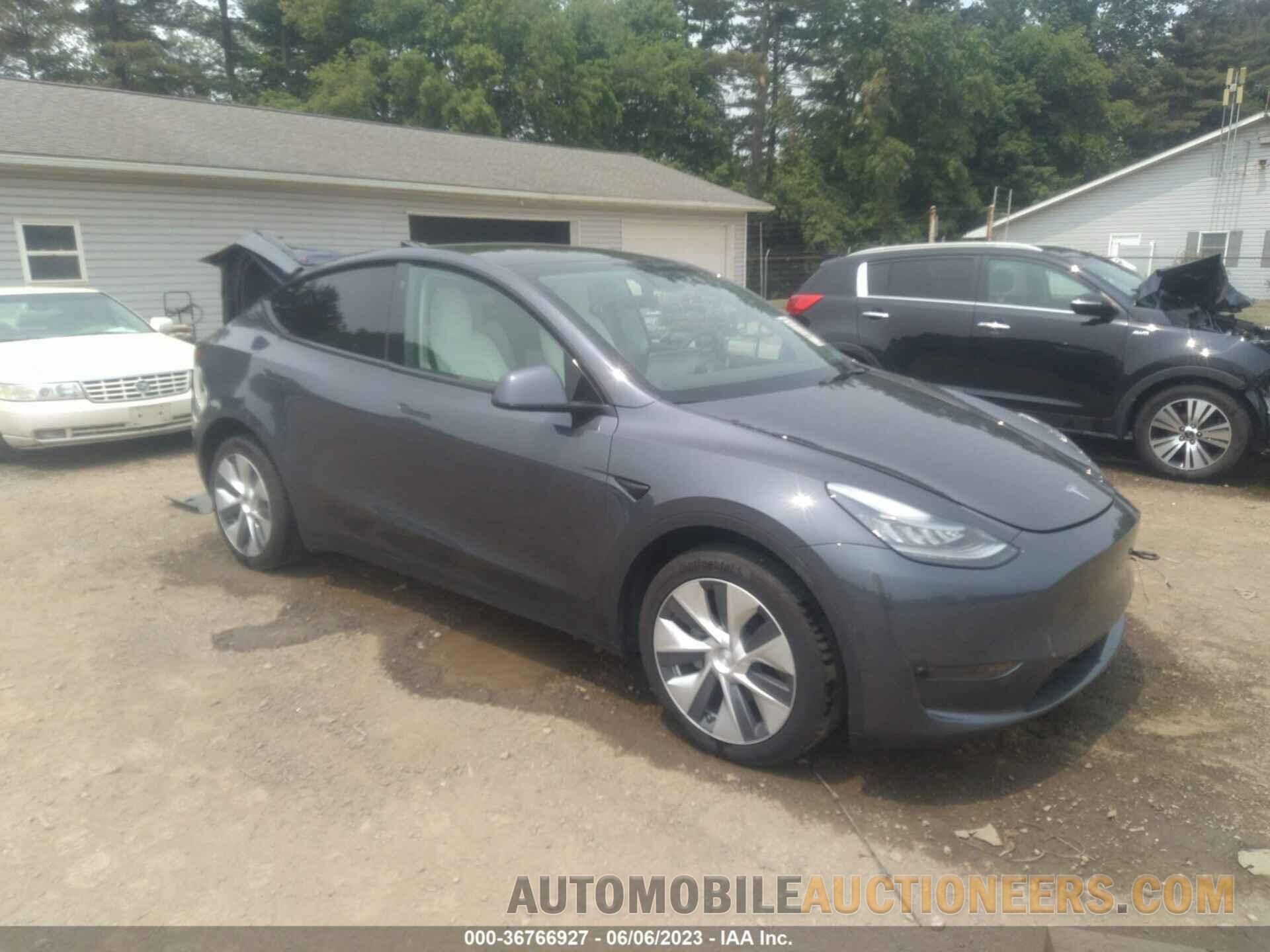 5YJYGDEE0MF102593 TESLA MODEL Y 2021