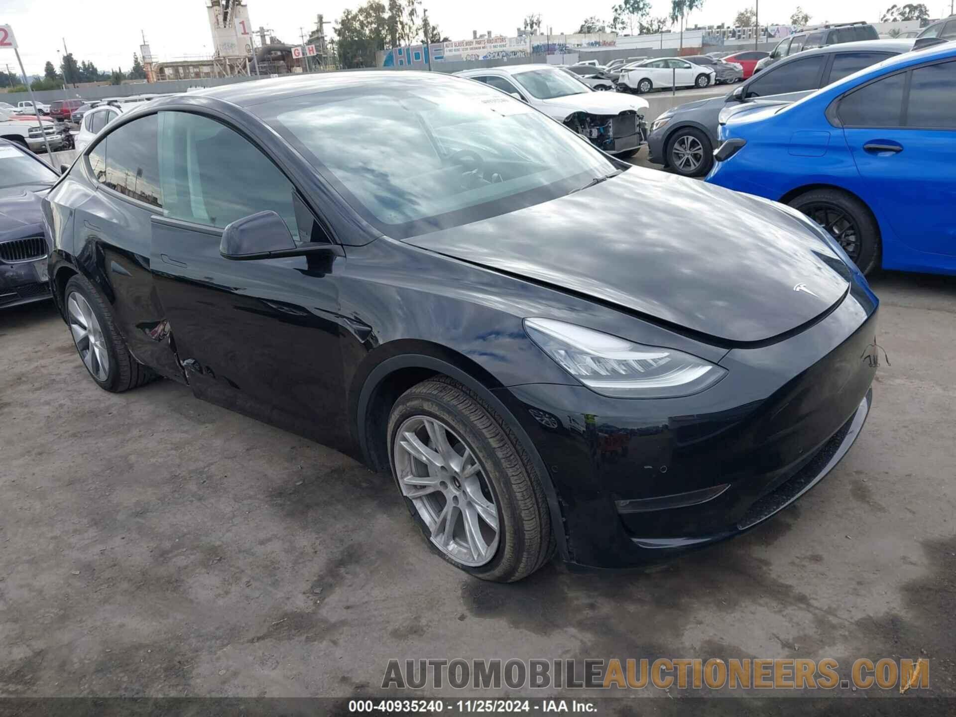 5YJYGDEE0MF152779 TESLA MODEL Y 2021