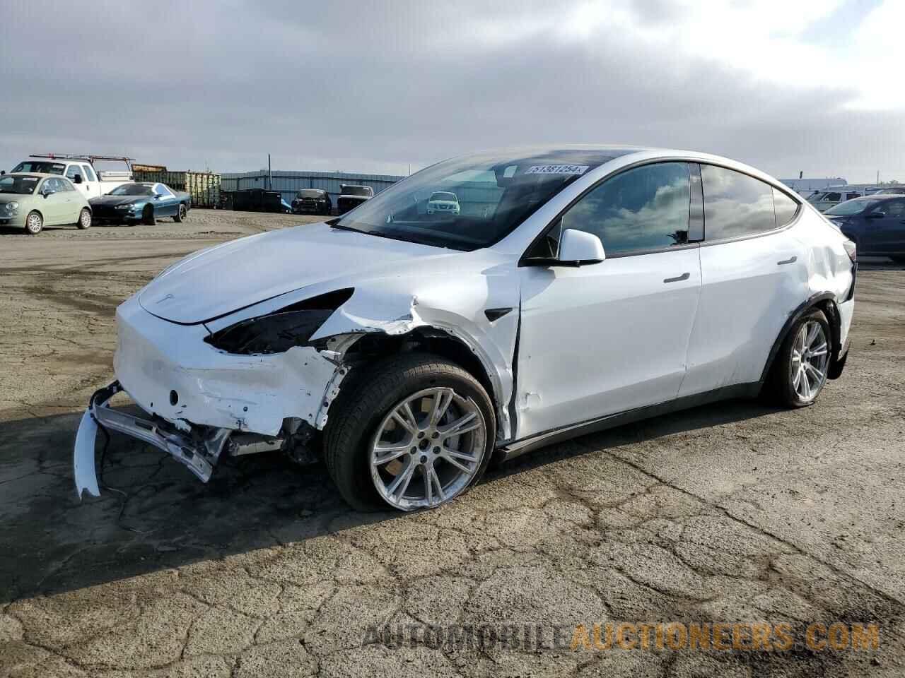 5YJYGDEE0MF158999 TESLA MODEL Y 2021