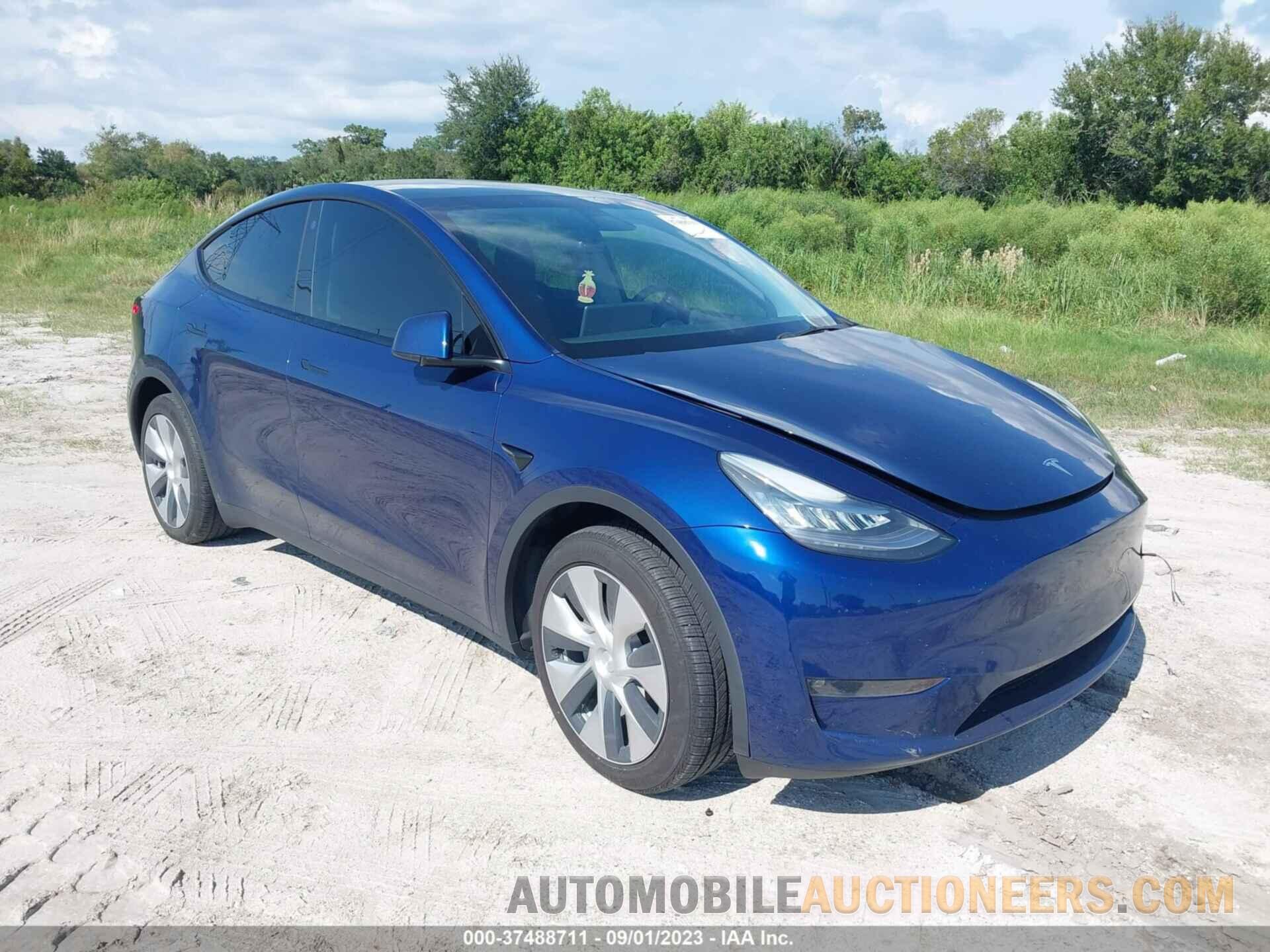 5YJYGDEE0MF173728 TESLA MODEL Y 2021