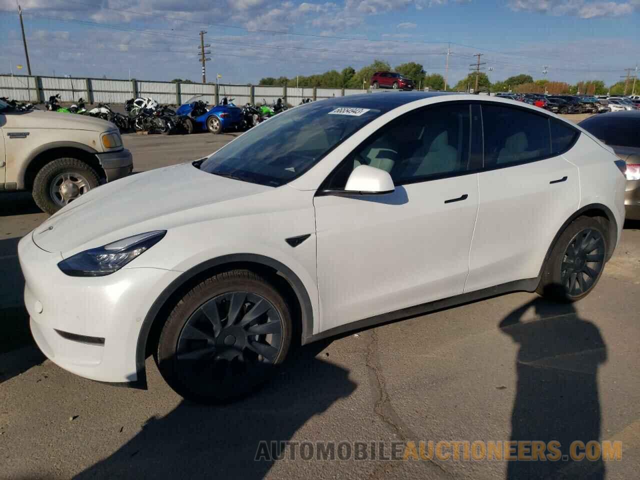 5YJYGDEE0MF201379 TESLA MODEL Y 2021