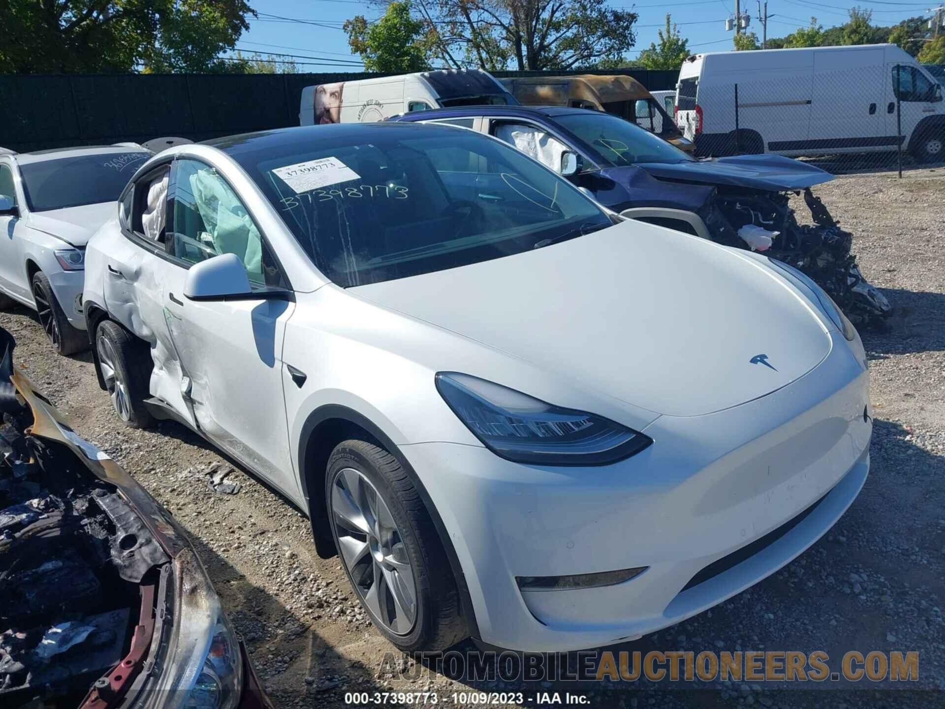 5YJYGDEE0MF208753 TESLA MODEL Y 2021