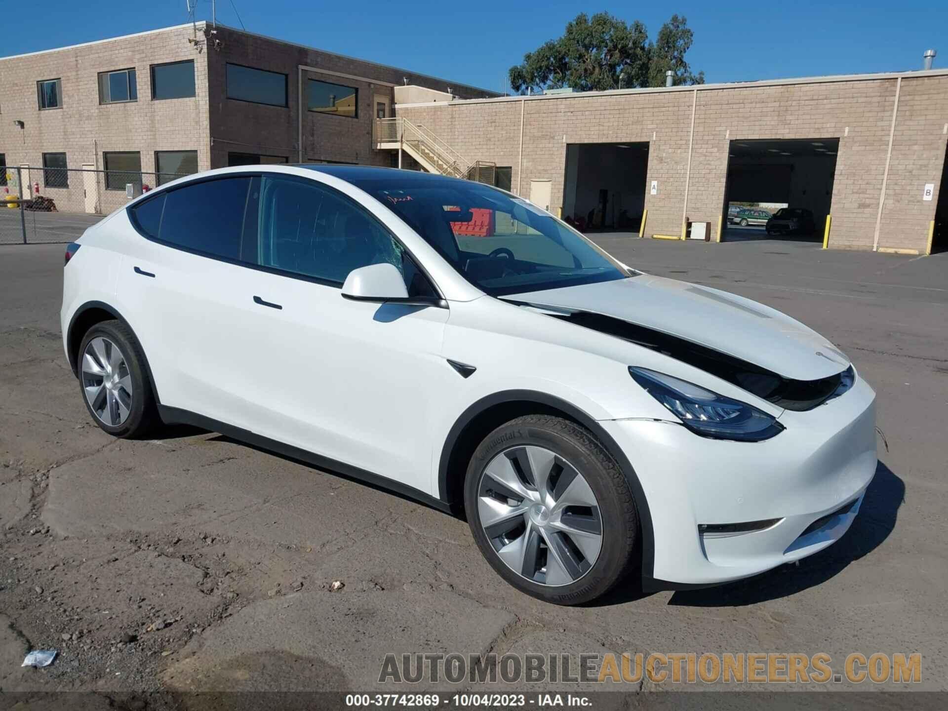 5YJYGDEE0MF213371 TESLA MODEL Y 2021