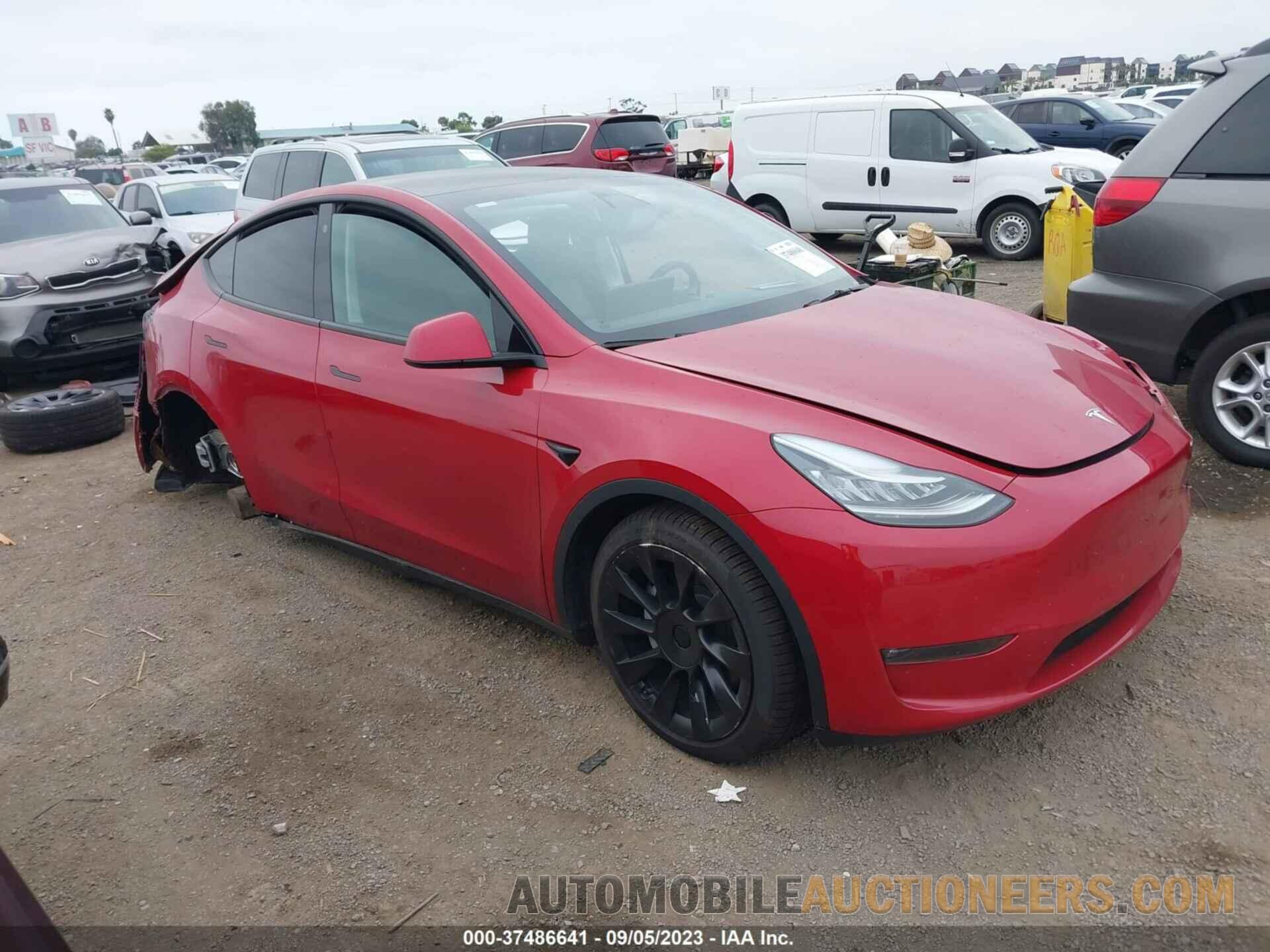 5YJYGDEE0MF217811 TESLA MODEL Y 2021